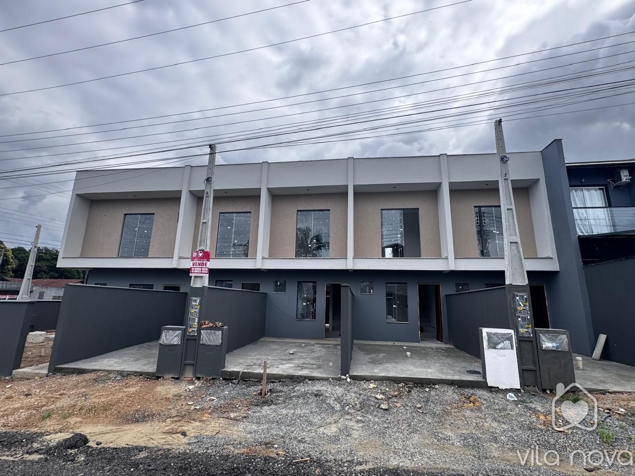 Sobrado Geminado à venda no Vila Nova