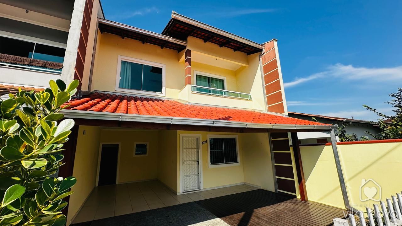 Sobrado Geminado à venda e Locação no Vila Nova