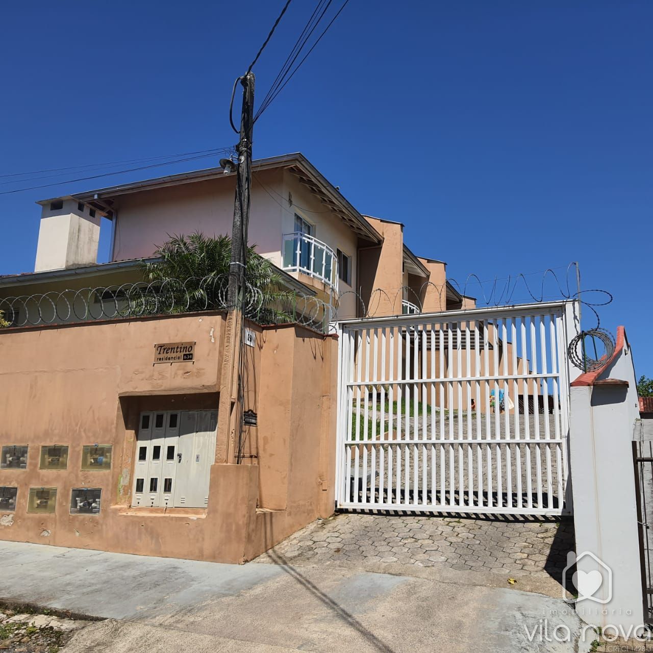 Sobrado Geminado para locação no Vila Nova