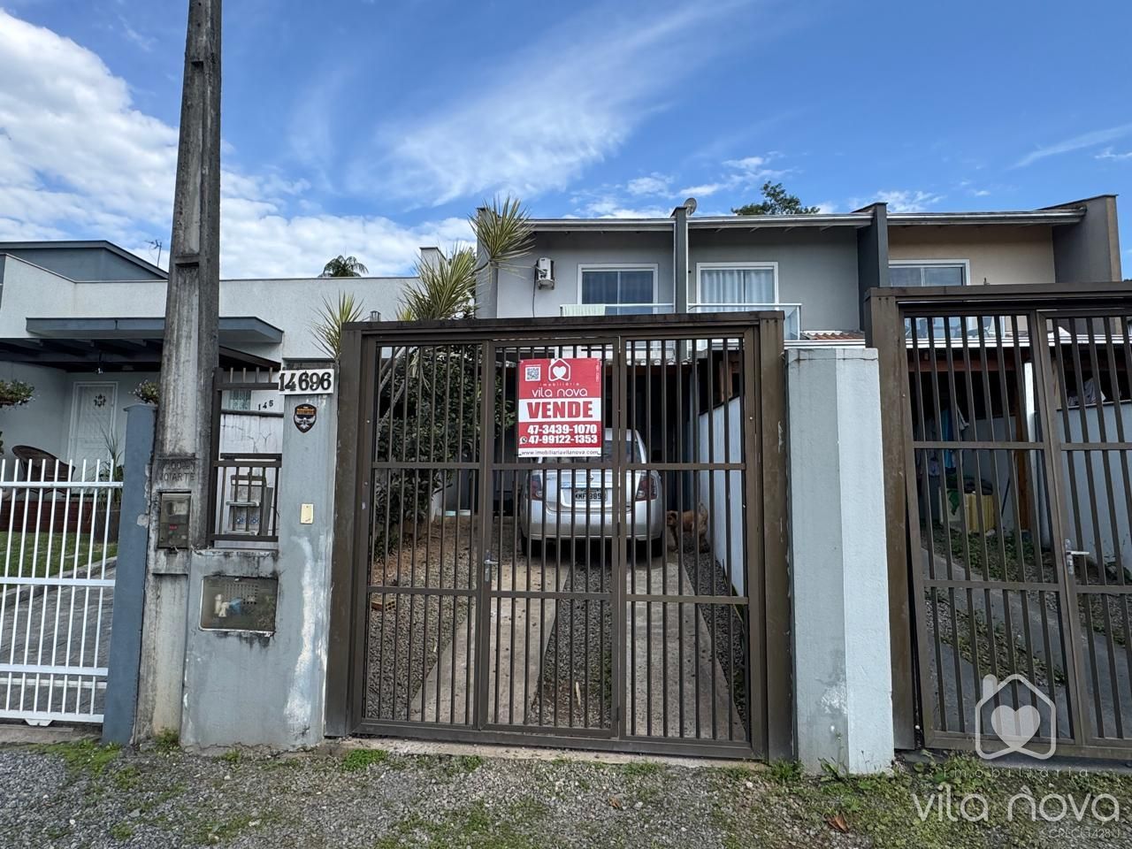 Sobrado Geminado à venda no Vila Nova