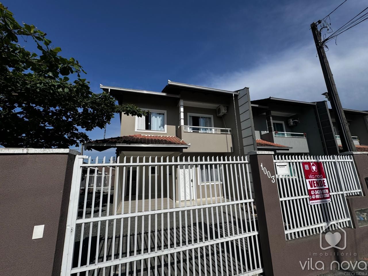 Sobrado Geminado Esquina à venda no Vila Nova