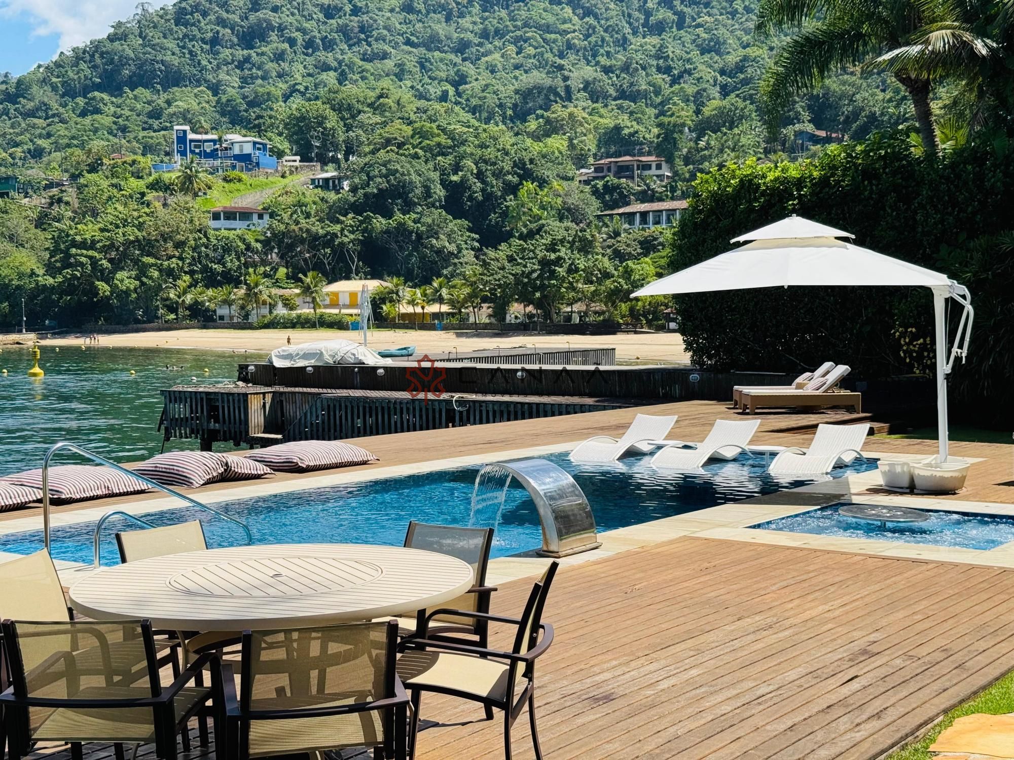 Casa à venda e temporada com 6 quartos, 700m² - Foto 18