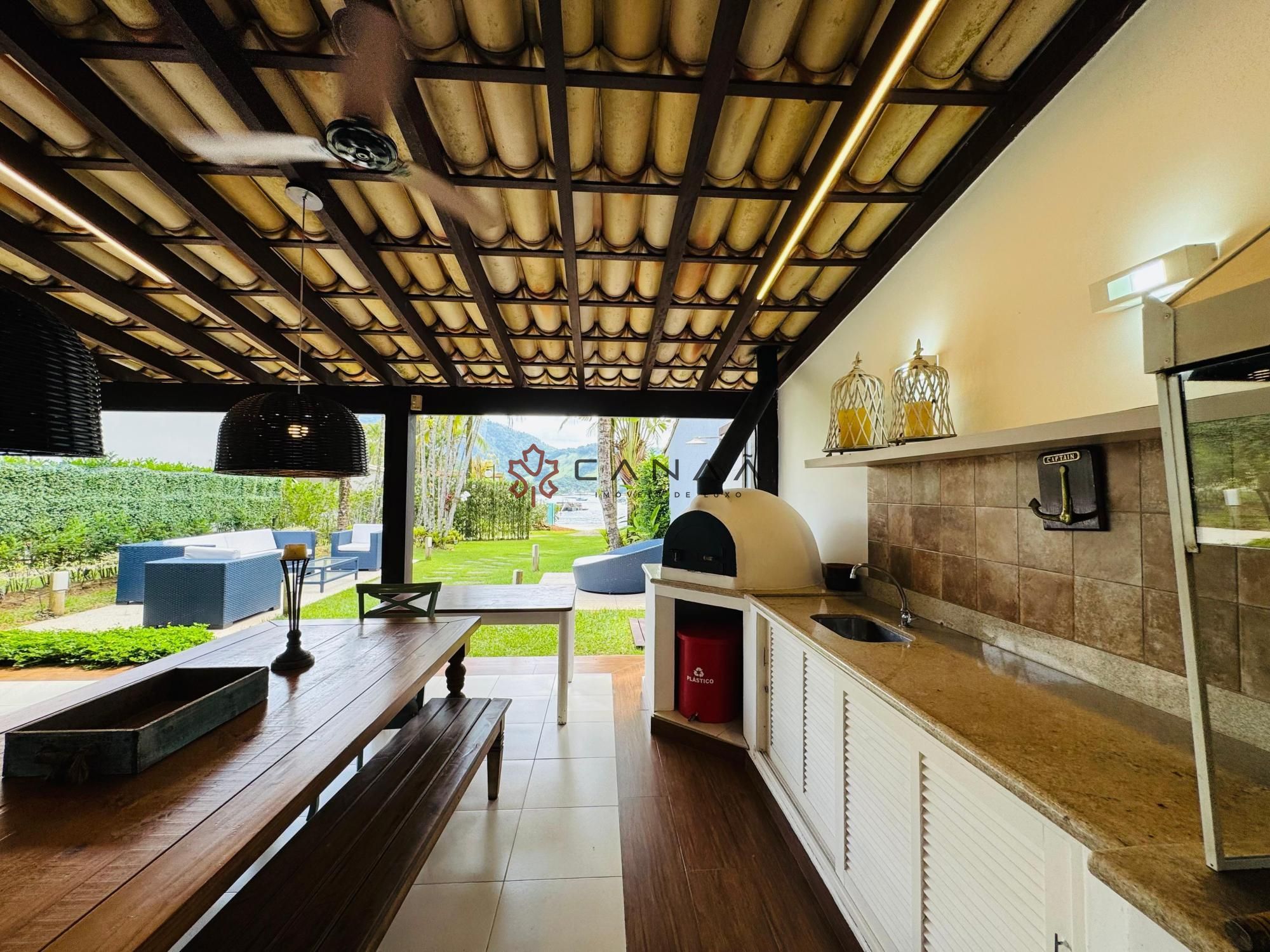 Casa de Condomínio à venda com 4 quartos, 250m² - Foto 7