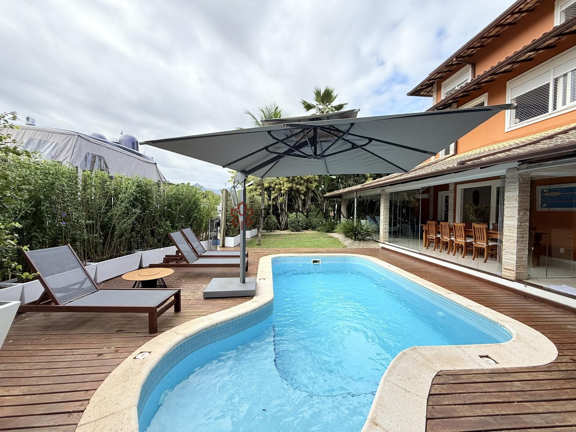 Casa de Condomínio à venda com 5 quartos, 483m² - Foto 9