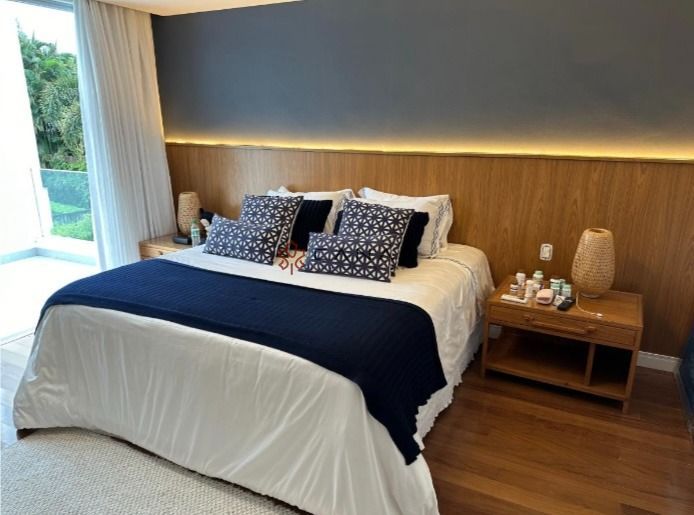 Casa de Condomínio à venda e temporada com 8 quartos, 400m² - Foto 13