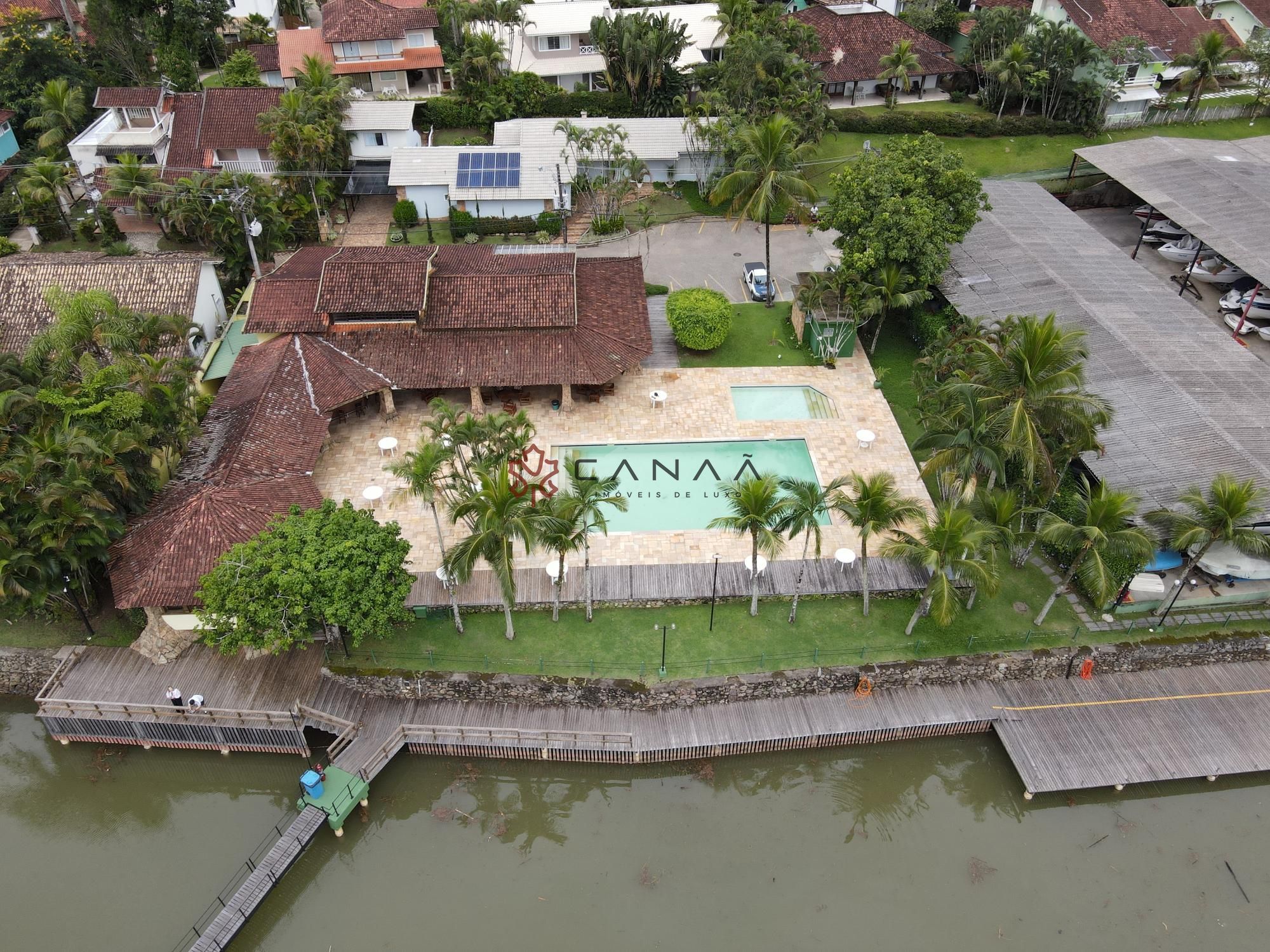 Casa de Condomínio à venda com 5 quartos, 250m² - Foto 23