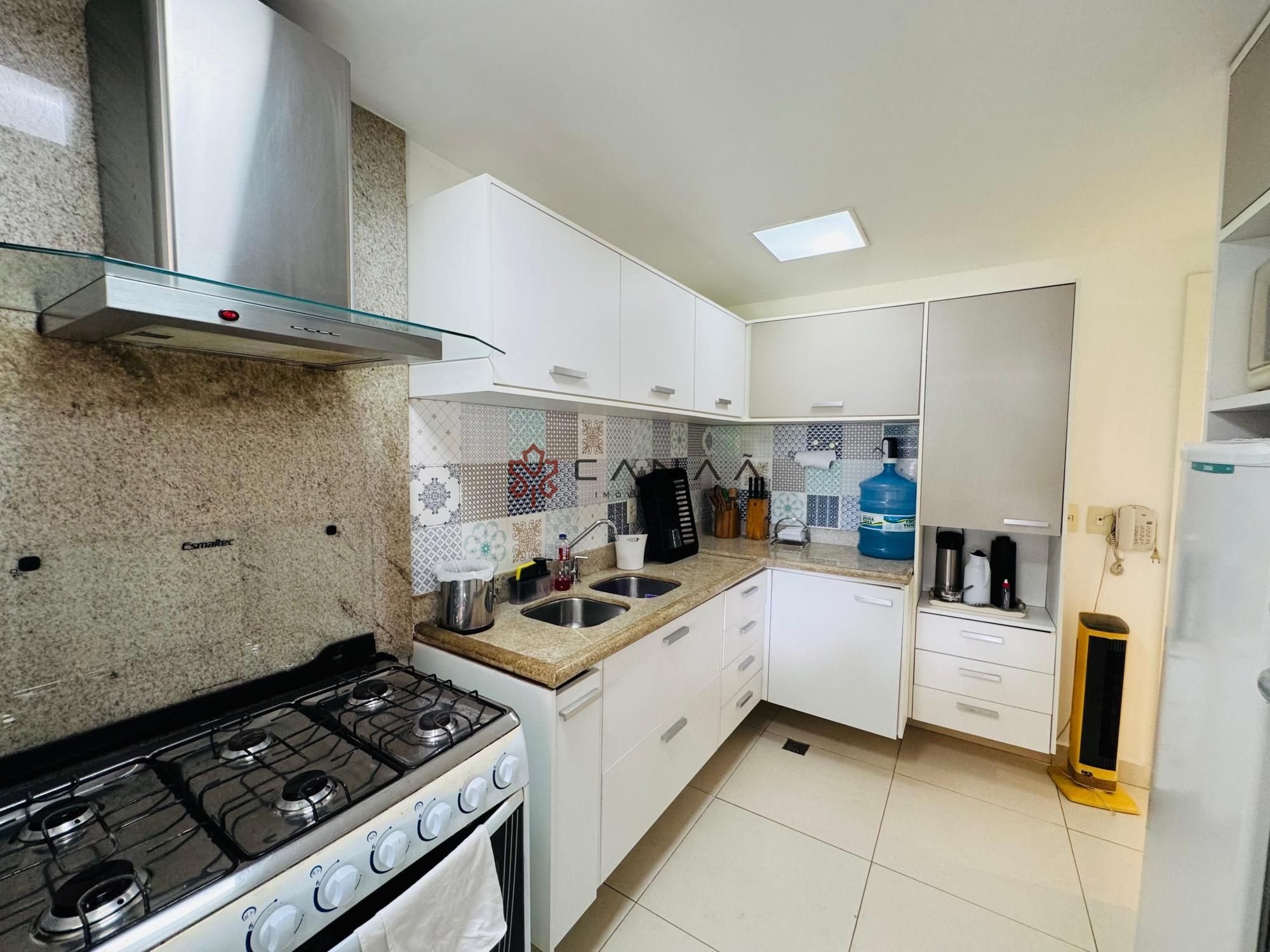 Casa de Condomínio à venda com 4 quartos, 250m² - Foto 16