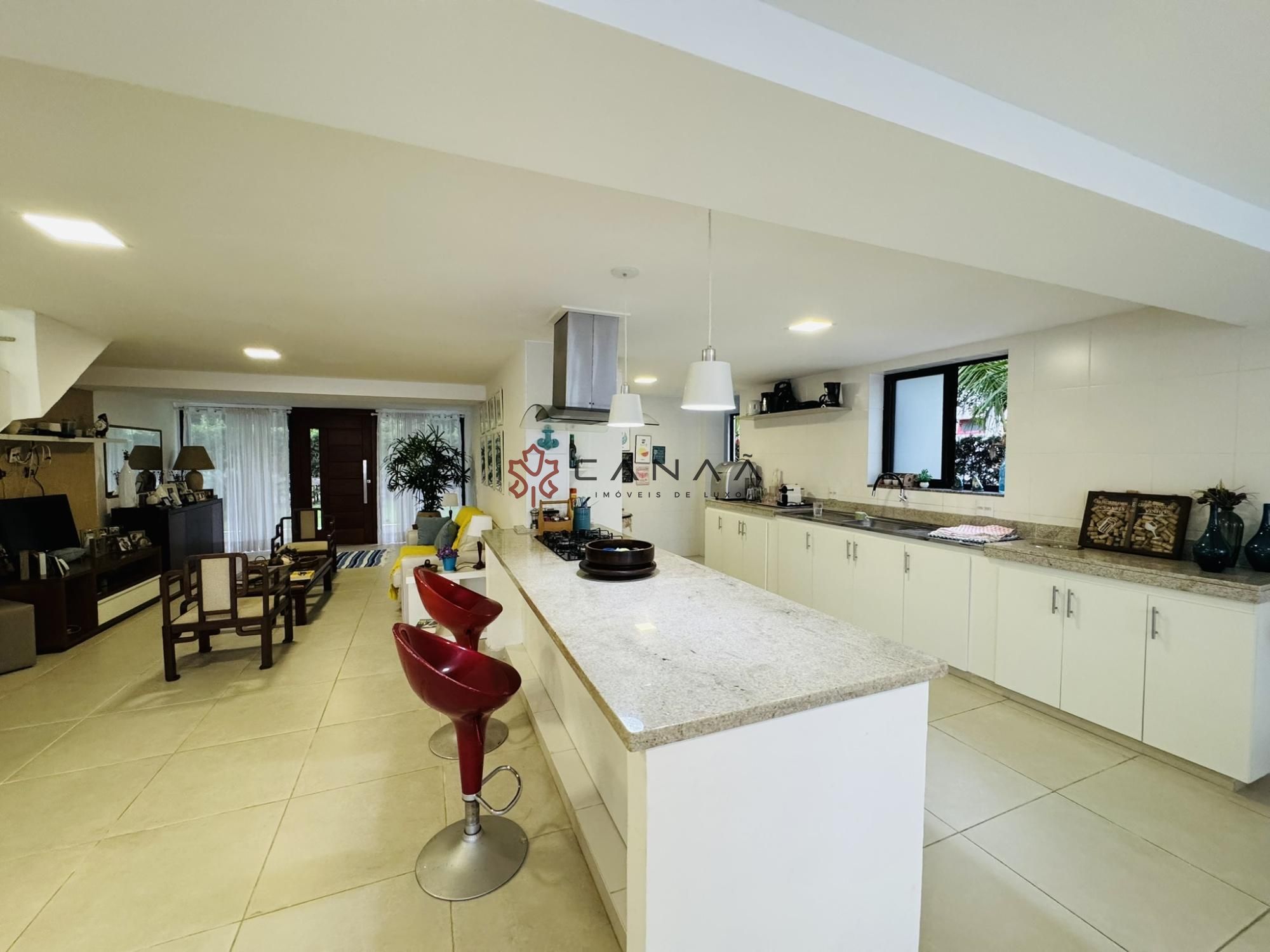 Casa de Condomínio à venda com 4 quartos, 250m² - Foto 16