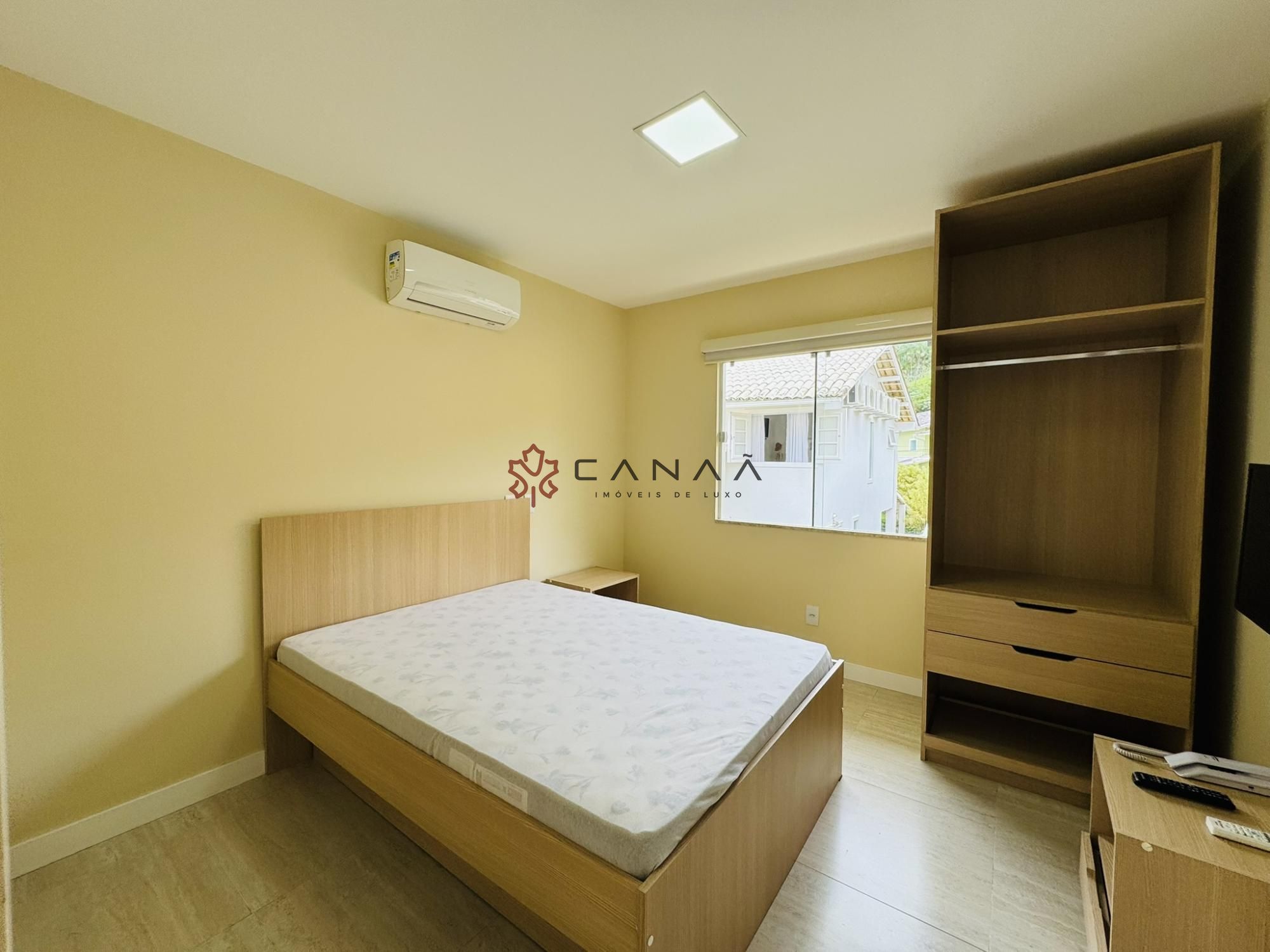 Casa de Condomínio à venda com 4 quartos, 295m² - Foto 25