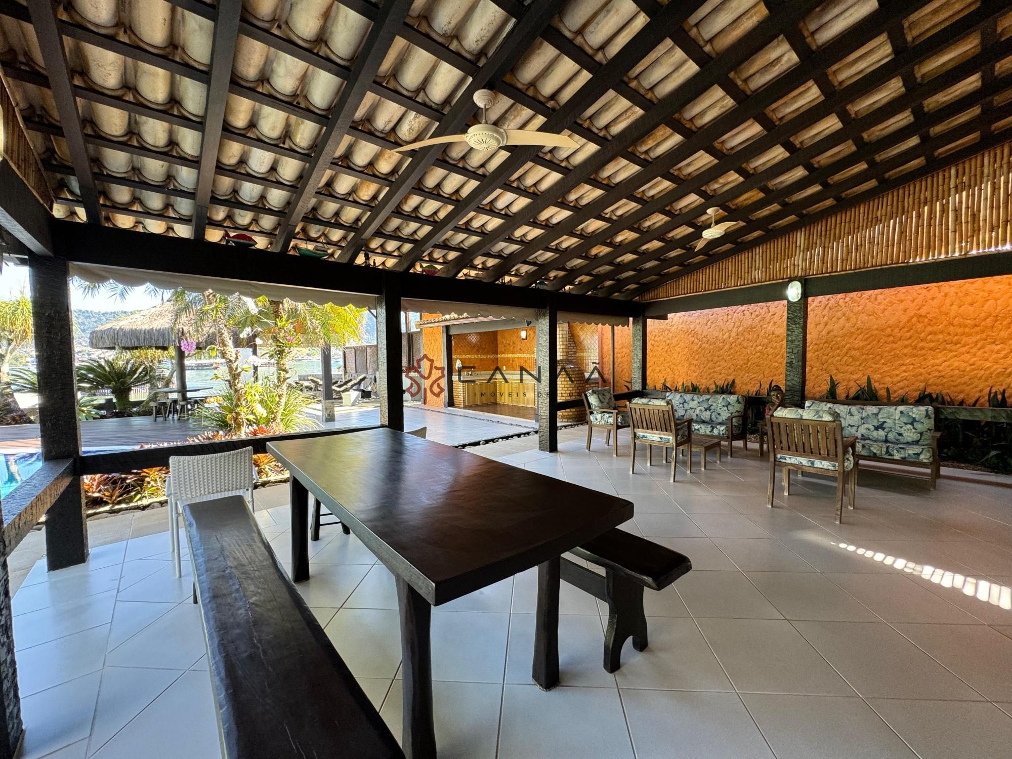 Casa à venda com 4 quartos, 600m² - Foto 9