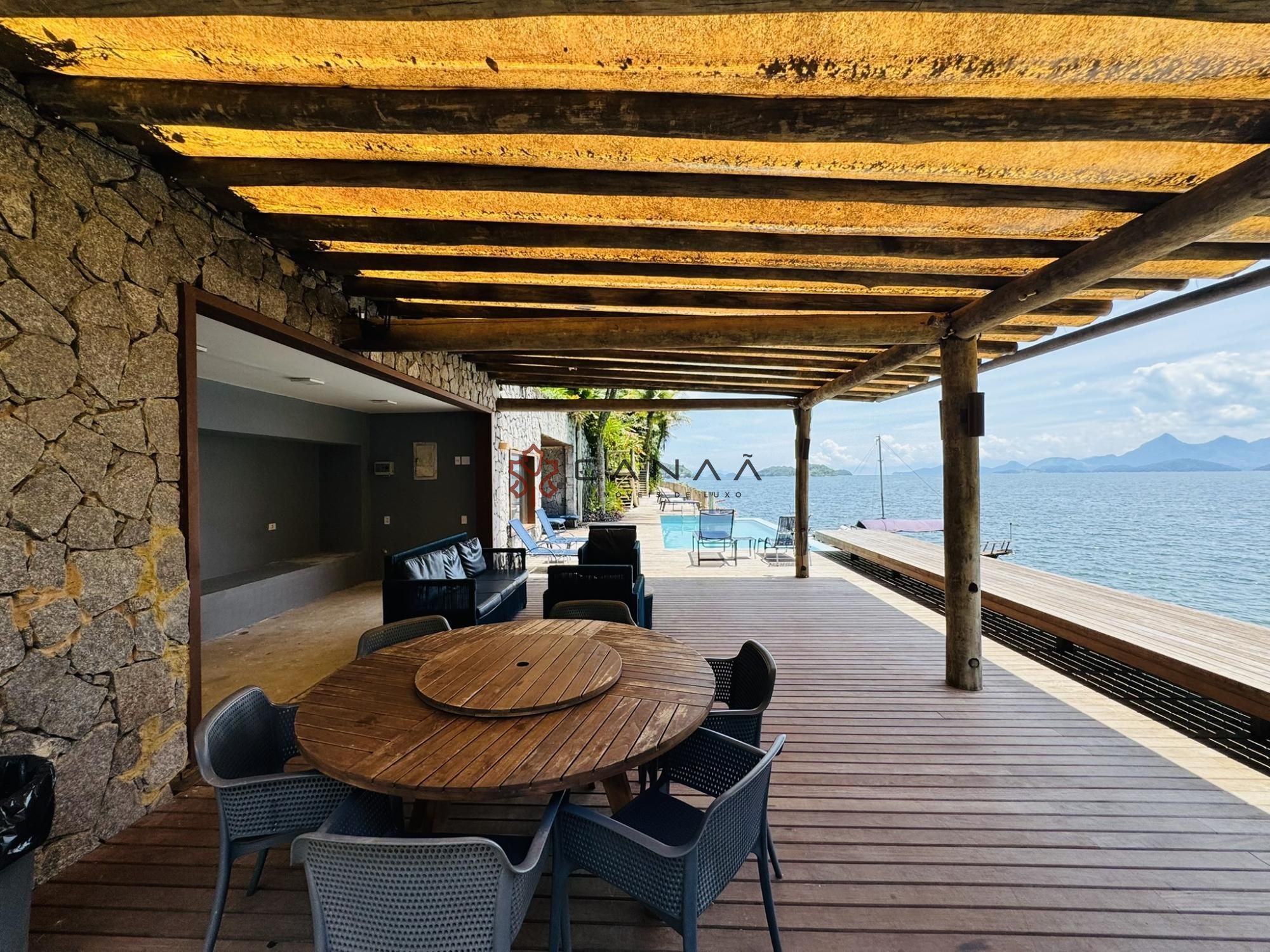 Casa à venda com 4 quartos, 260m² - Foto 37