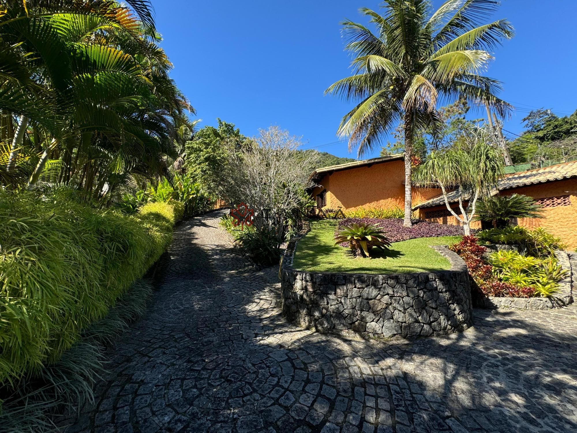 Casa à venda com 4 quartos, 600m² - Foto 71