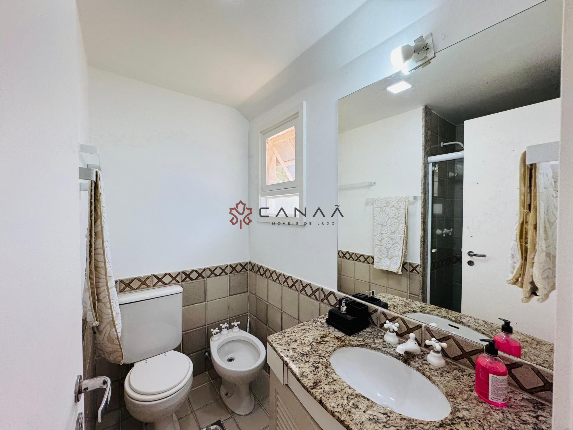 Casa de Condomínio à venda com 4 quartos, 250m² - Foto 24