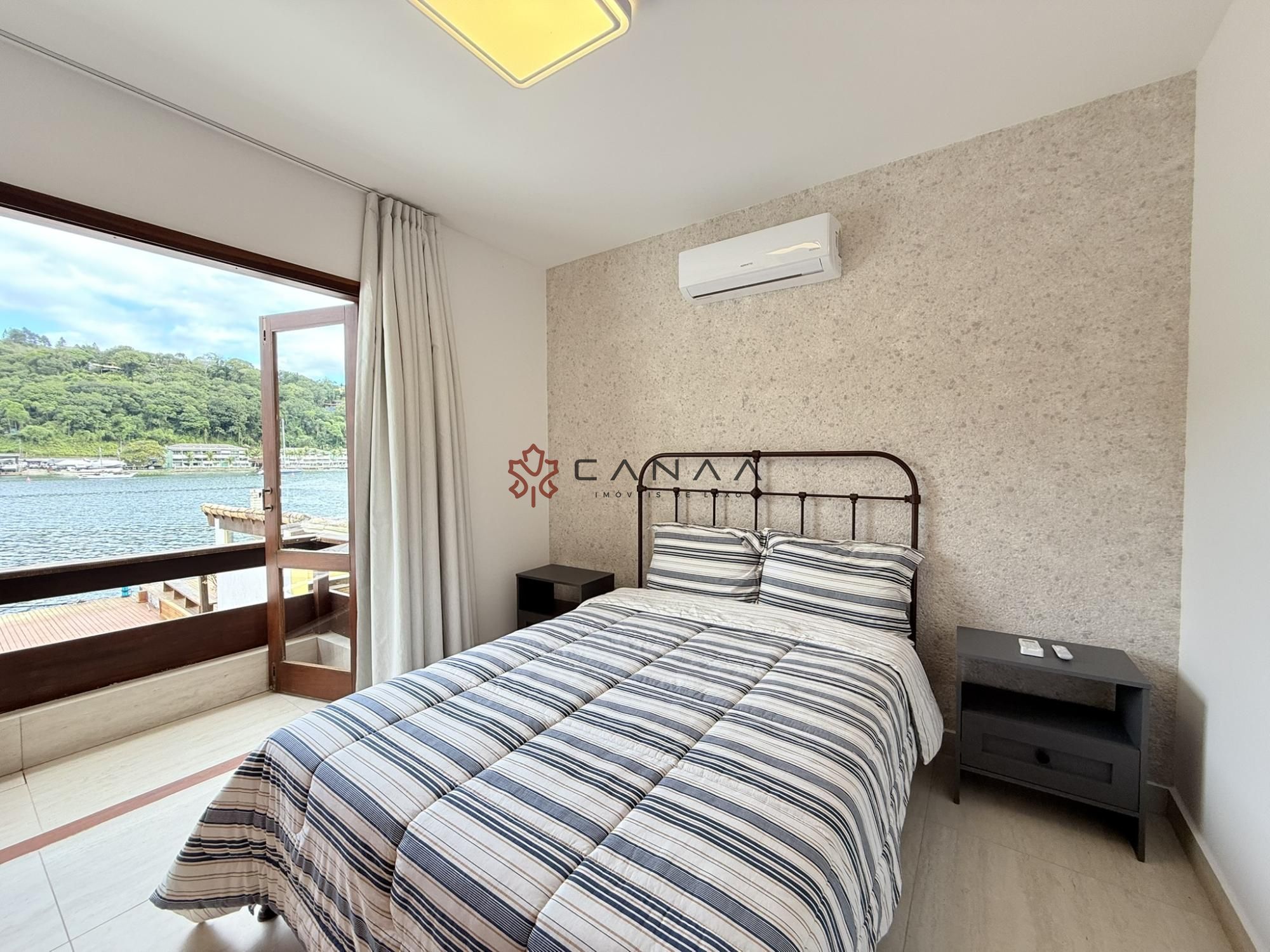 Casa de Condomínio à venda com 4 quartos, 249m² - Foto 19