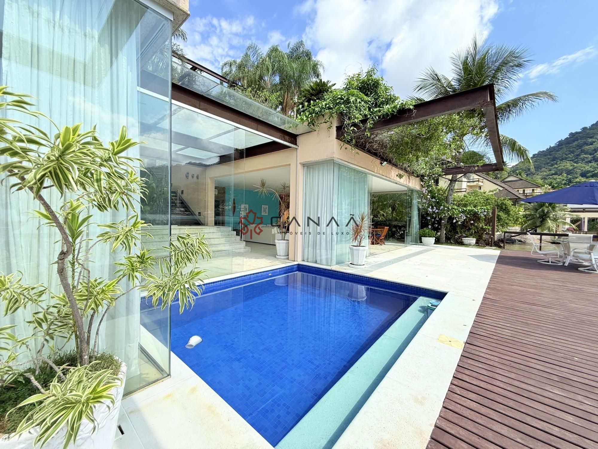 Casa de Condomínio à venda com 6 quartos, 650m² - Foto 45