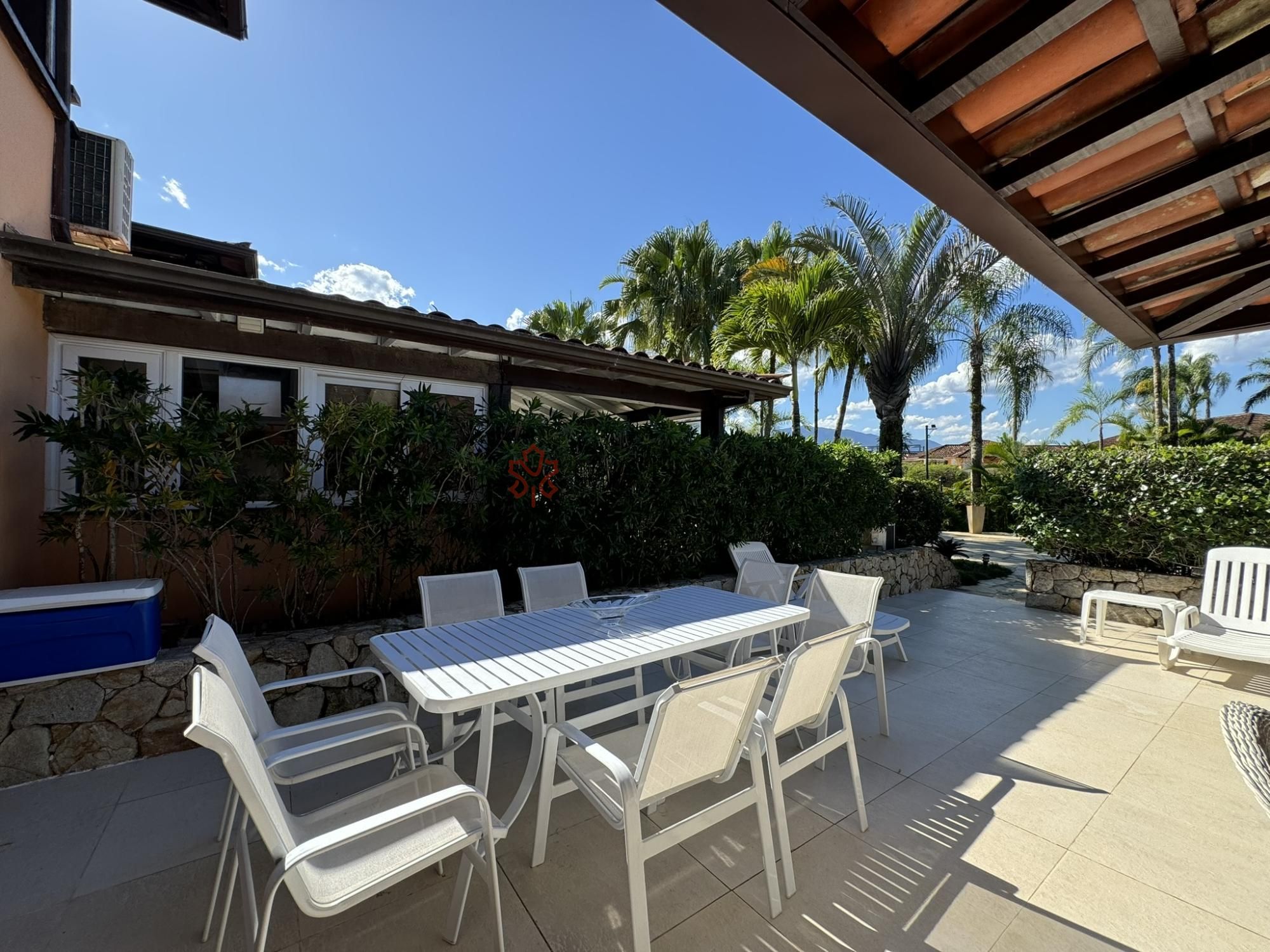 Casa de Condomínio à venda com 5 quartos, 400m² - Foto 4