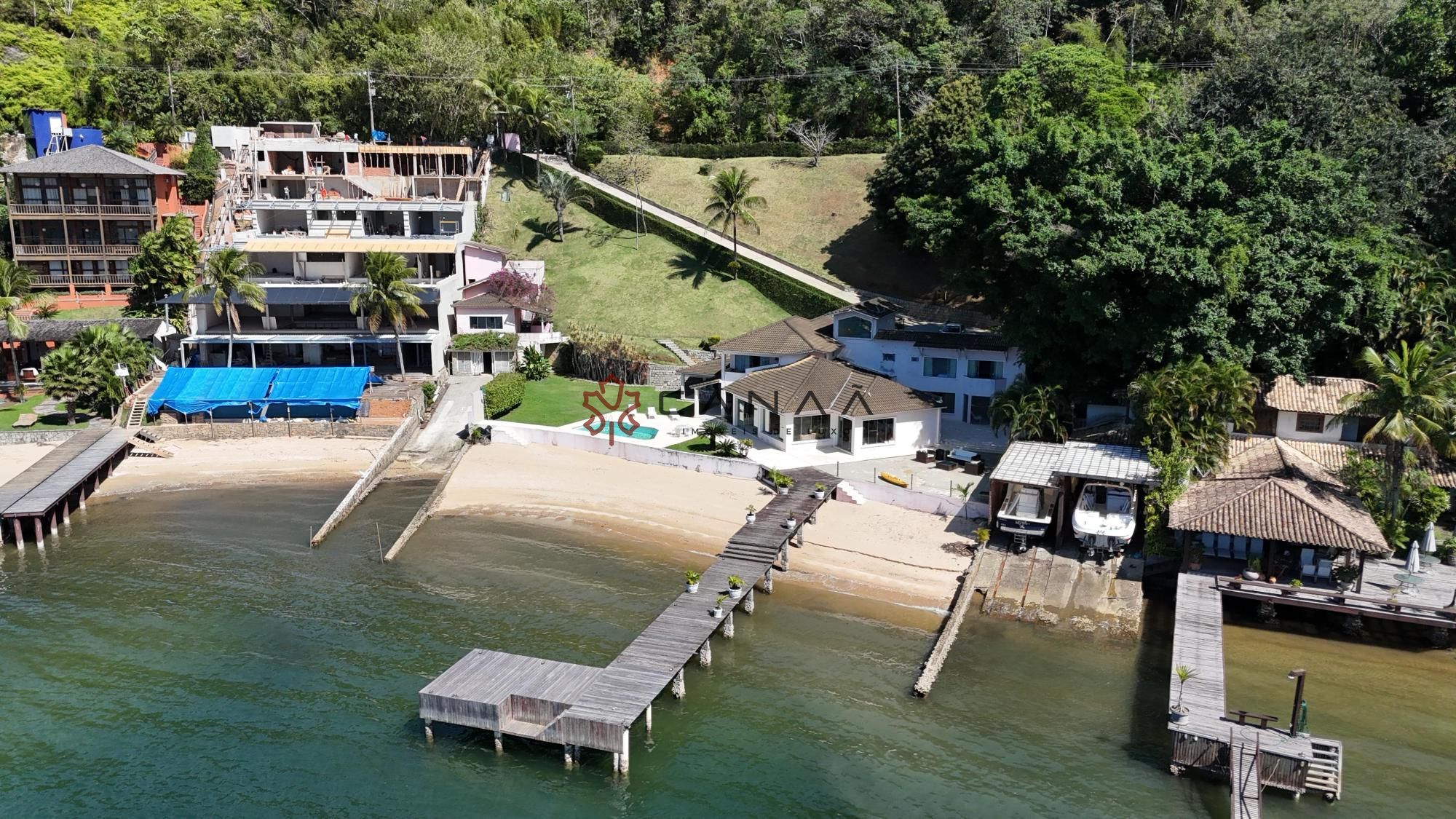 Casa de Condomínio à venda com 8 quartos, 540m² - Foto 64