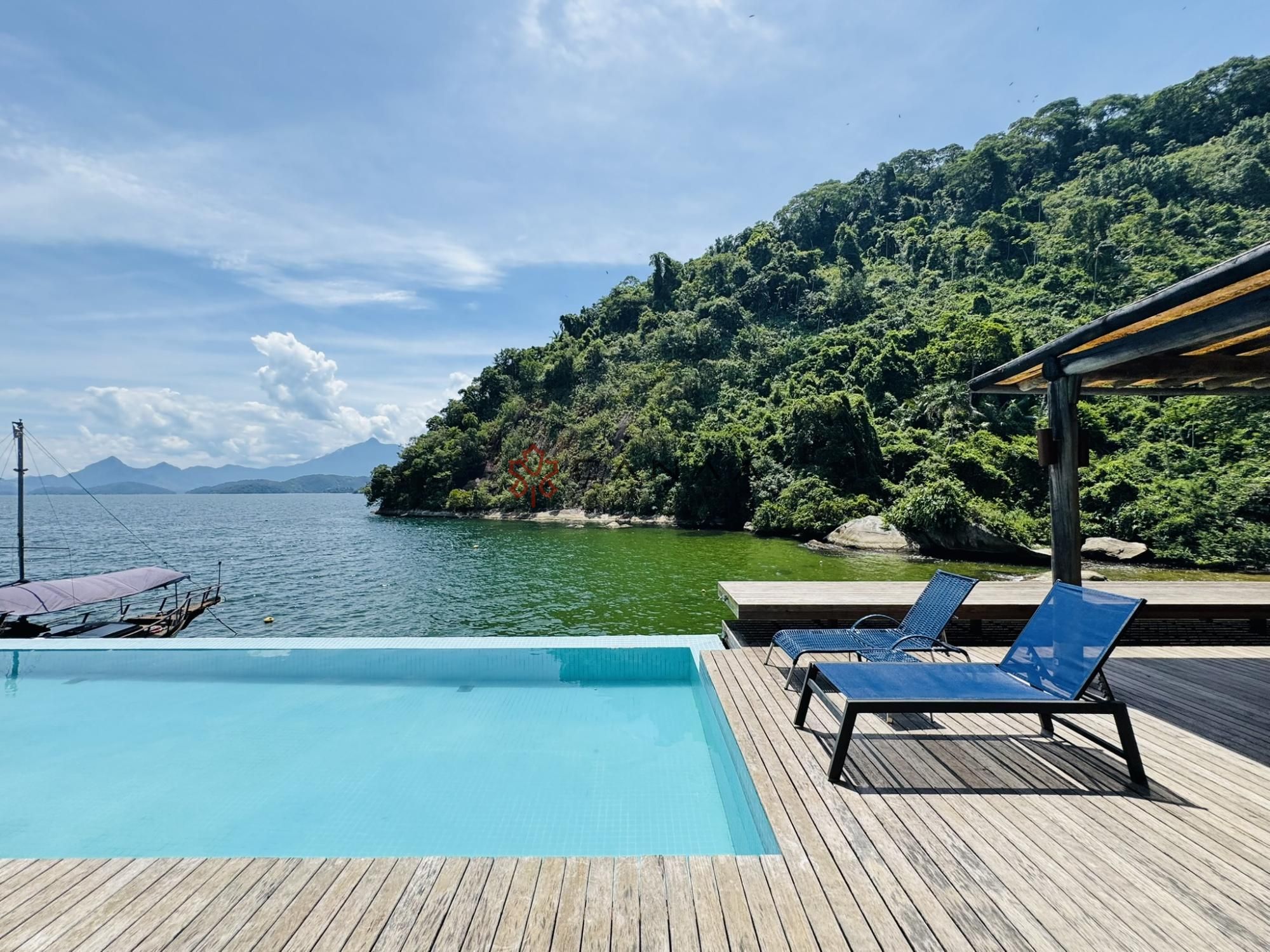 Casa à venda com 4 quartos, 260m² - Foto 31