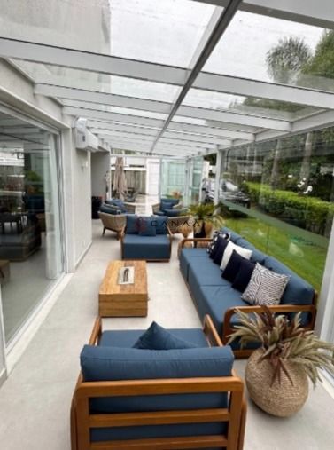 Casa de Condomínio à venda e temporada com 8 quartos, 400m² - Foto 4