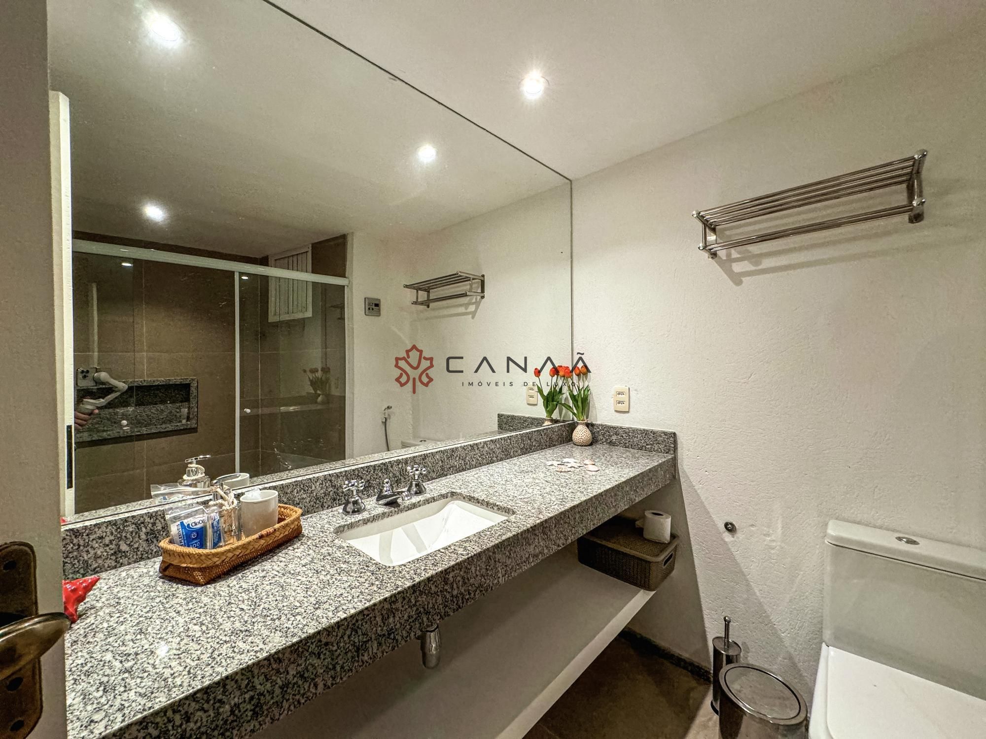 Casa de Condomínio à venda e temporada com 4 quartos, 300m² - Foto 44