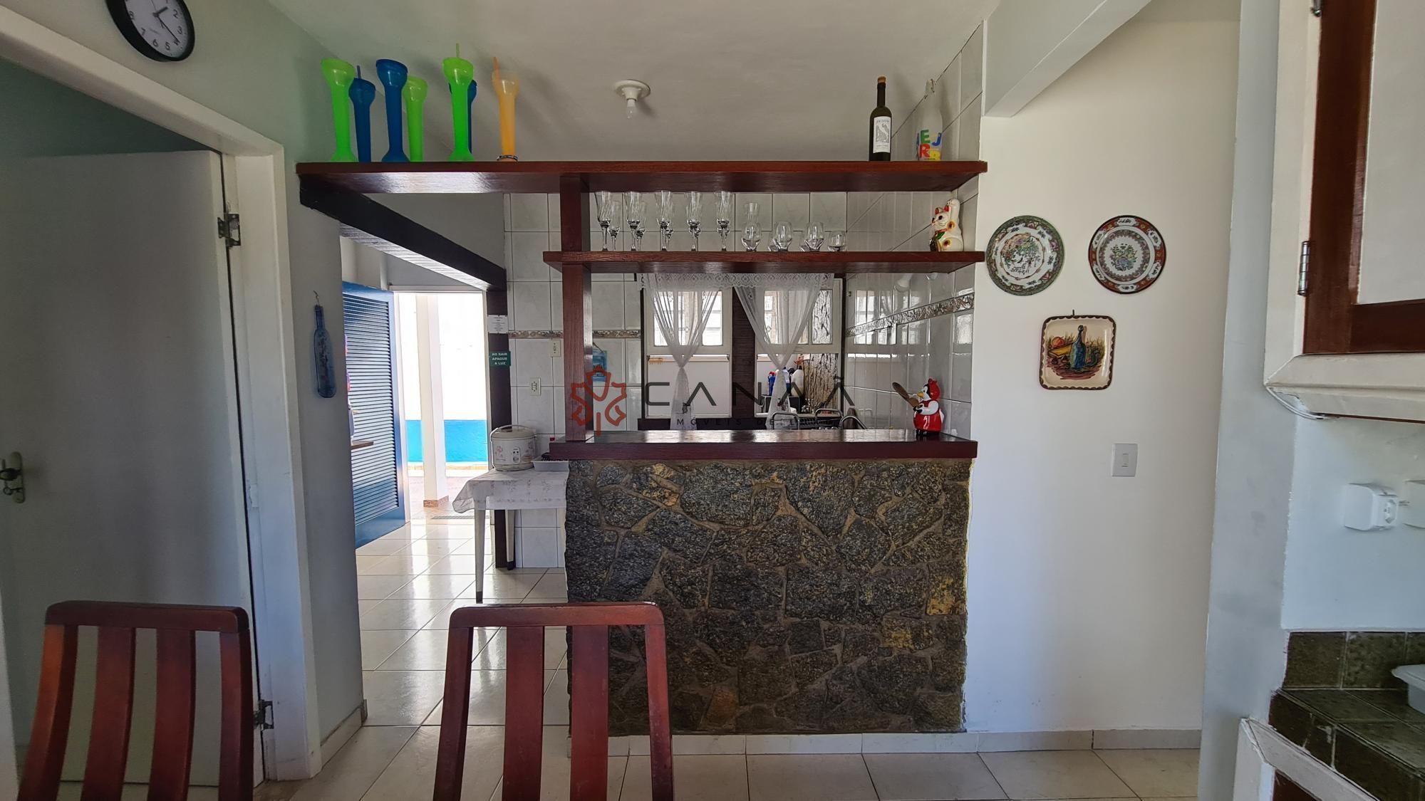 Casa à venda com 7 quartos, 250m² - Foto 10
