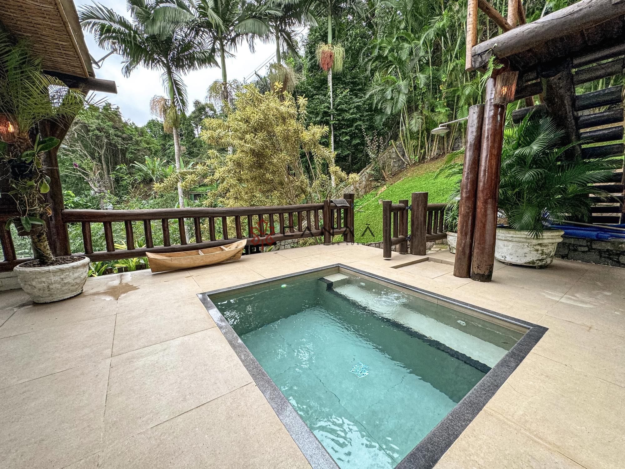 Casa de Condomínio à venda e temporada com 4 quartos, 300m² - Foto 6