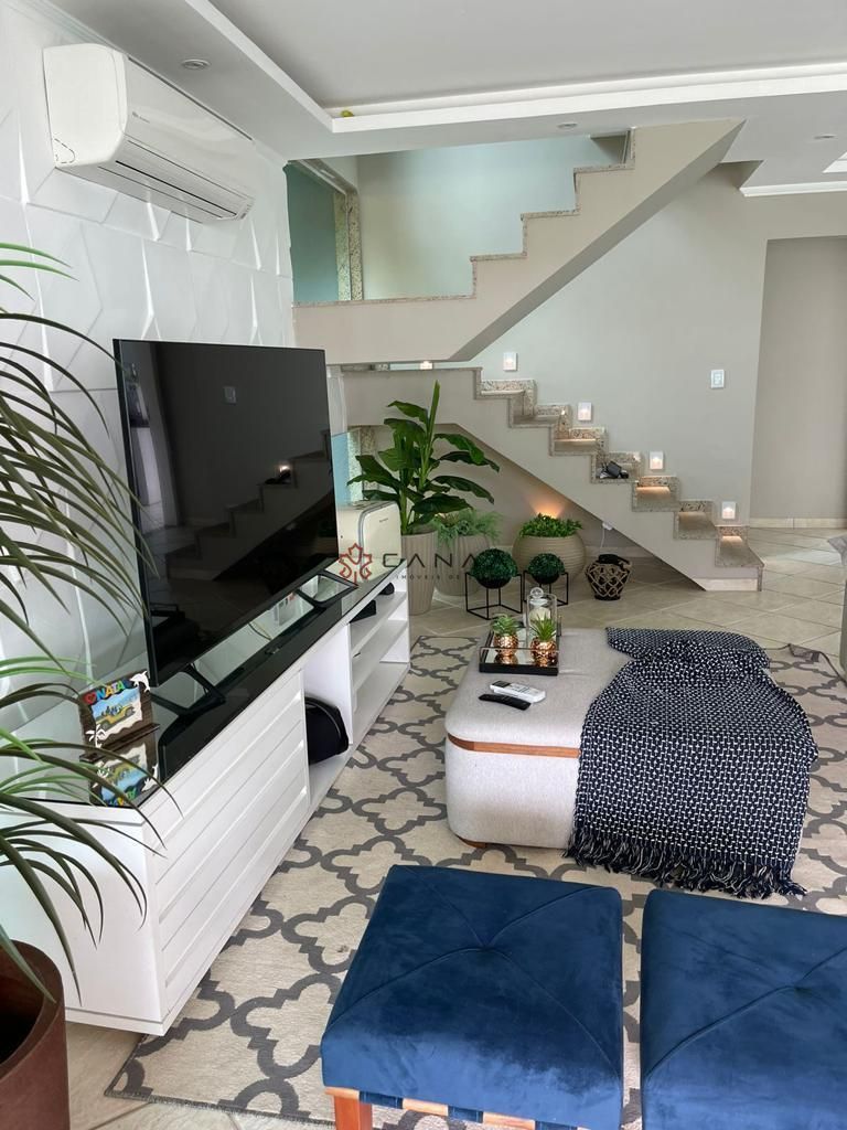 Casa de Condomínio à venda com 4 quartos, 232m² - Foto 14