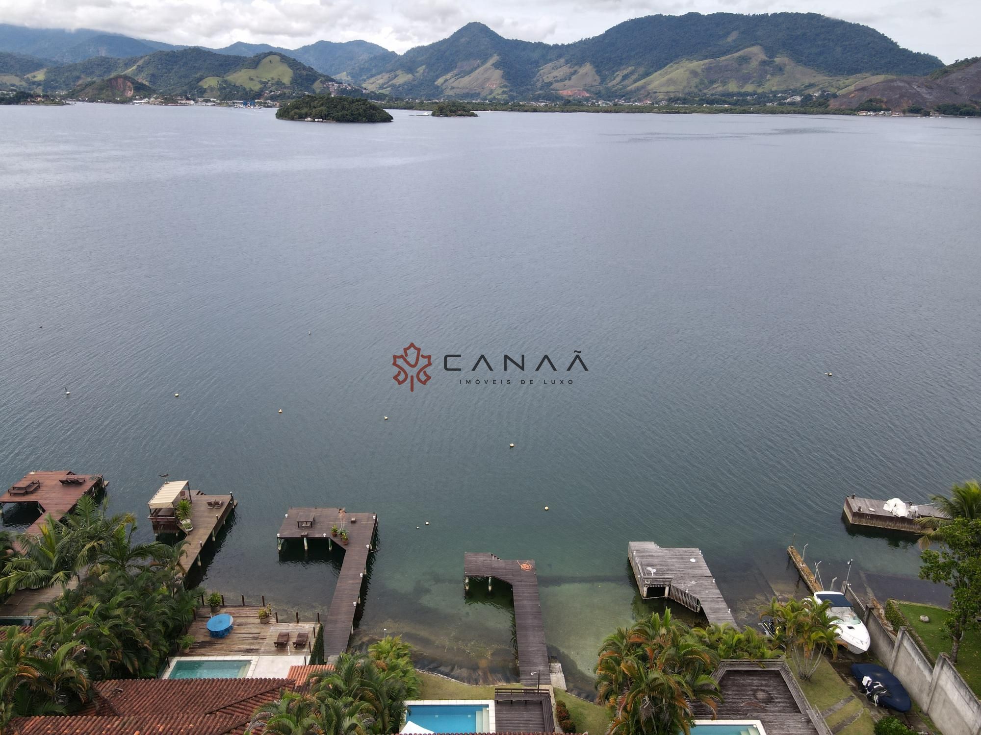Casa de Condomínio à venda com 5 quartos, 300m² - Foto 9