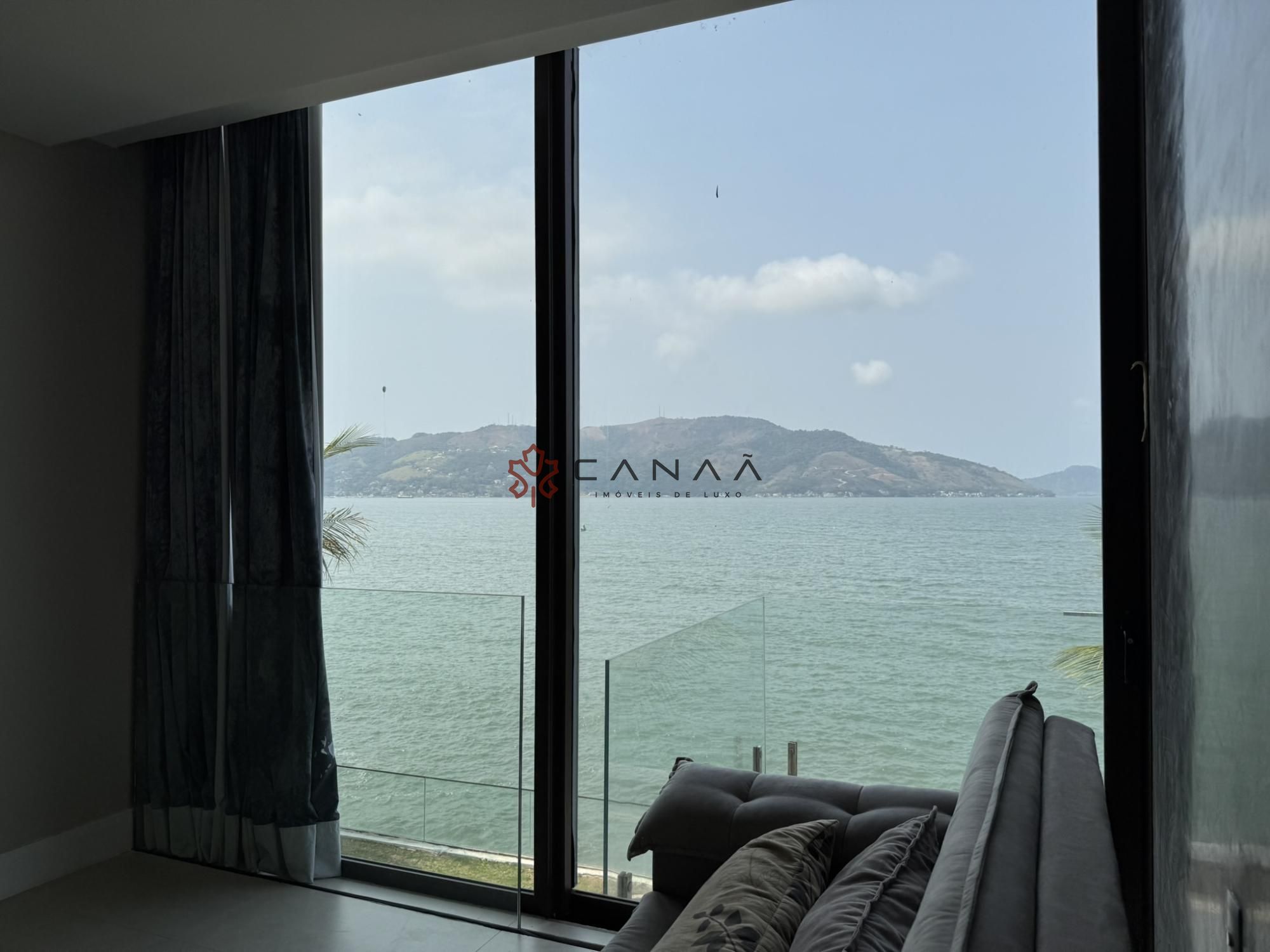 Casa de Condomínio à venda e temporada com 6 quartos, 499m² - Foto 36