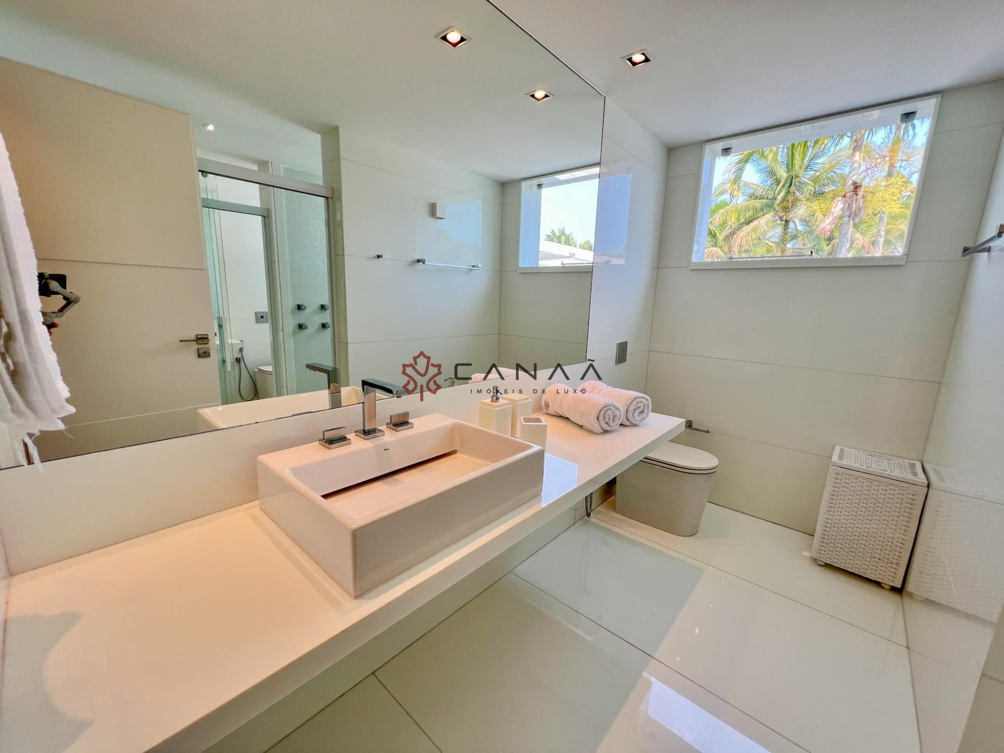 Casa de Condomínio à venda e temporada com 7 quartos, 1200m² - Foto 64
