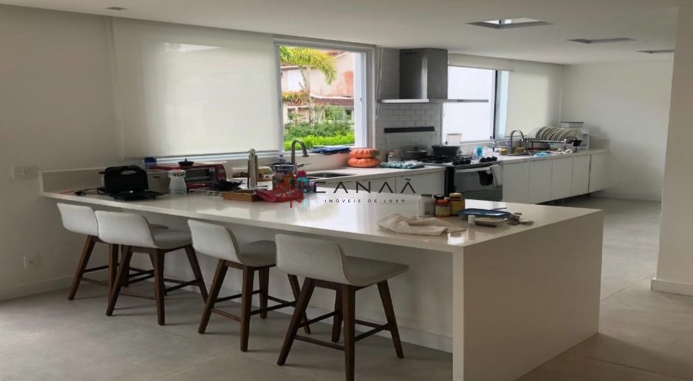 Casa de Condomínio à venda e temporada com 8 quartos, 400m² - Foto 9