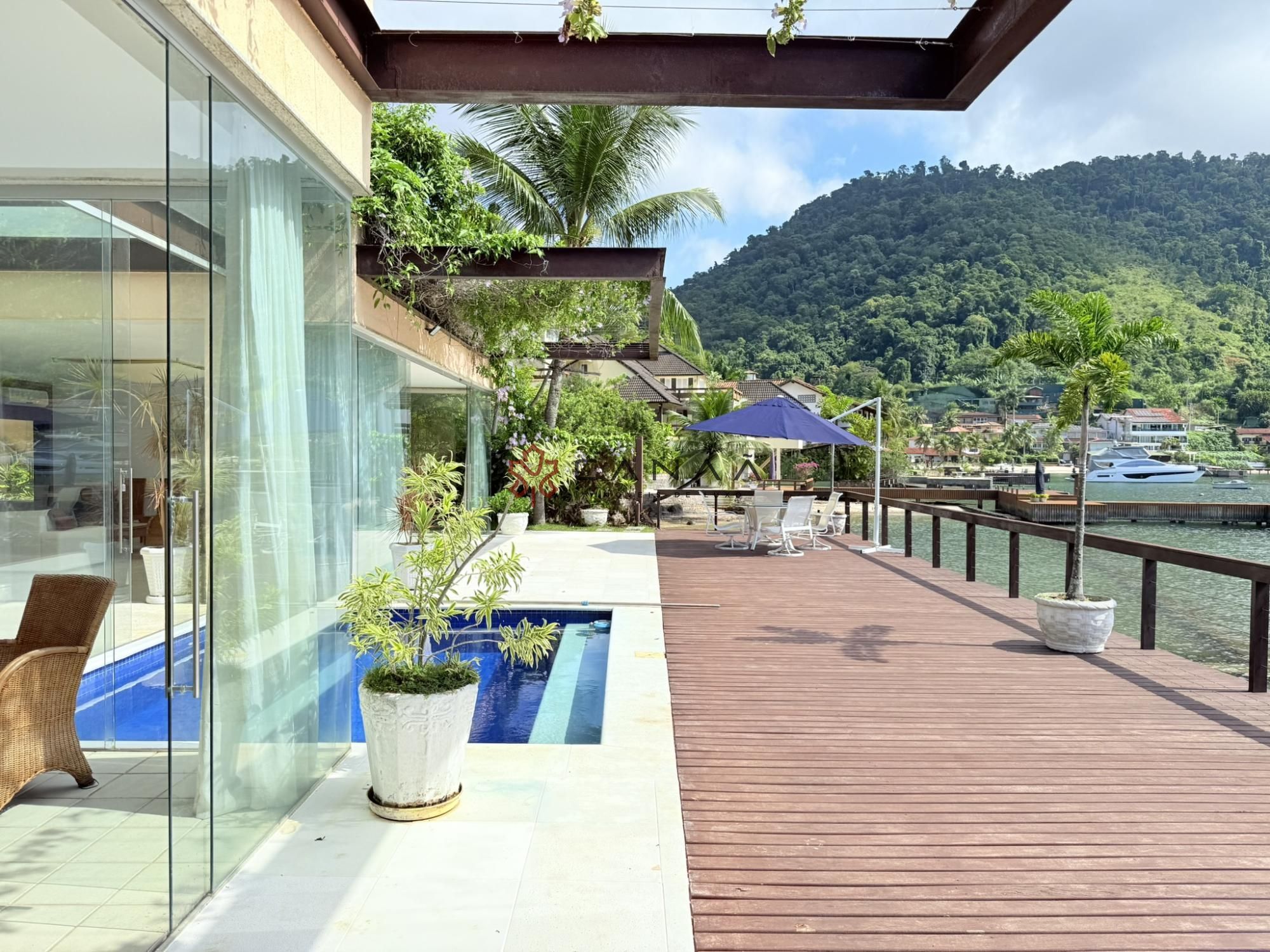Casa de Condomínio à venda com 6 quartos, 650m² - Foto 54