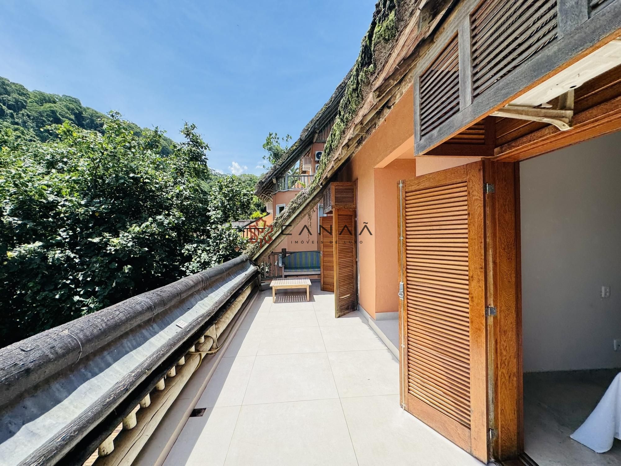 Casa à venda com 4 quartos, 260m² - Foto 18