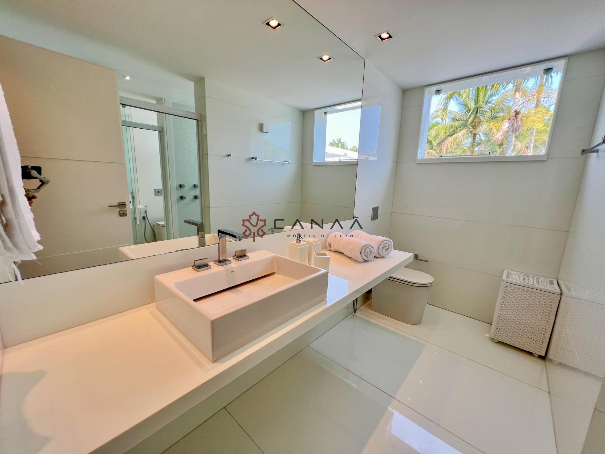 Casa de Condomínio à venda e temporada com 7 quartos, 1200m² - Foto 65