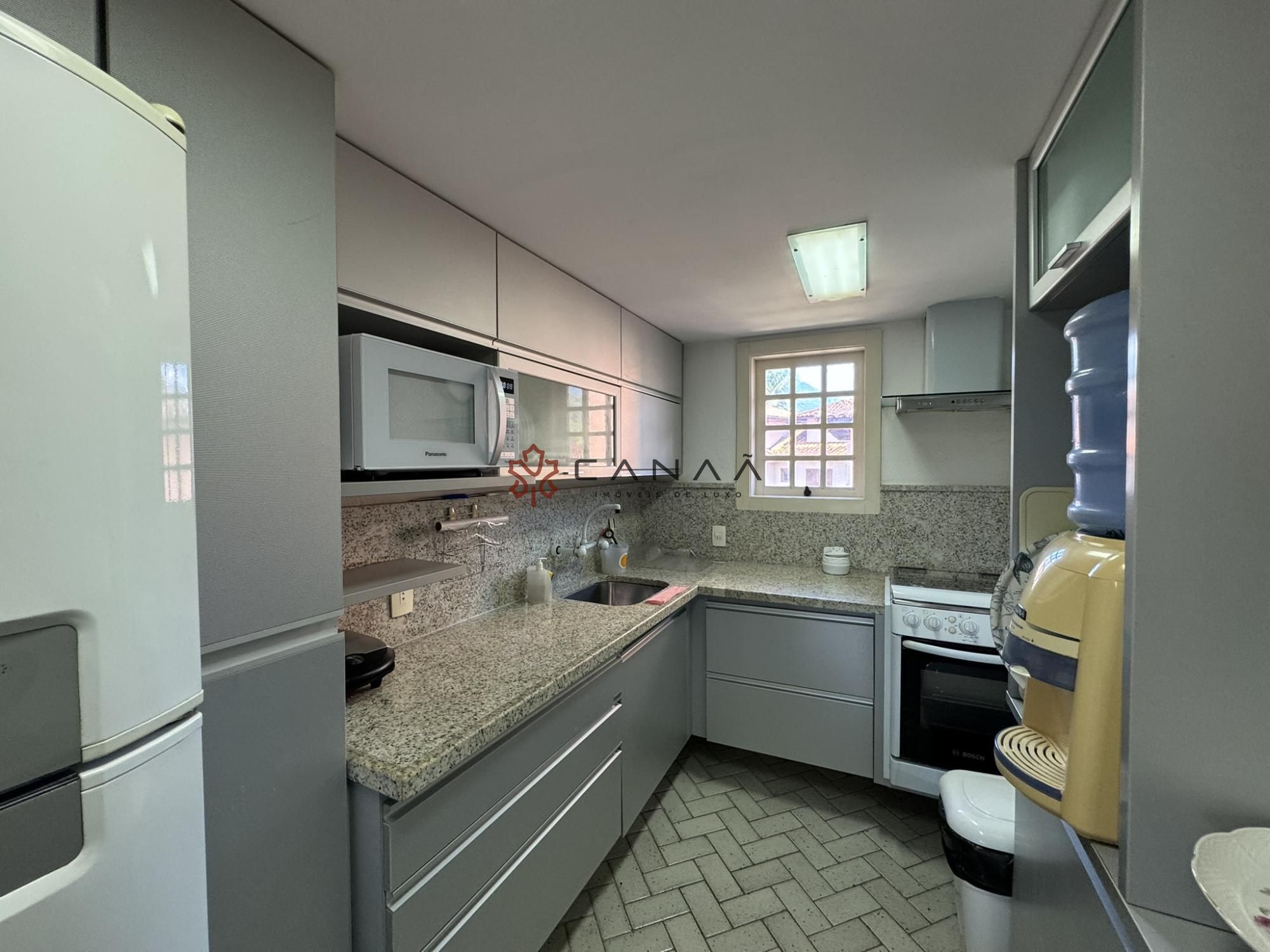 Casa de Condomínio à venda com 4 quartos, 300m² - Foto 27