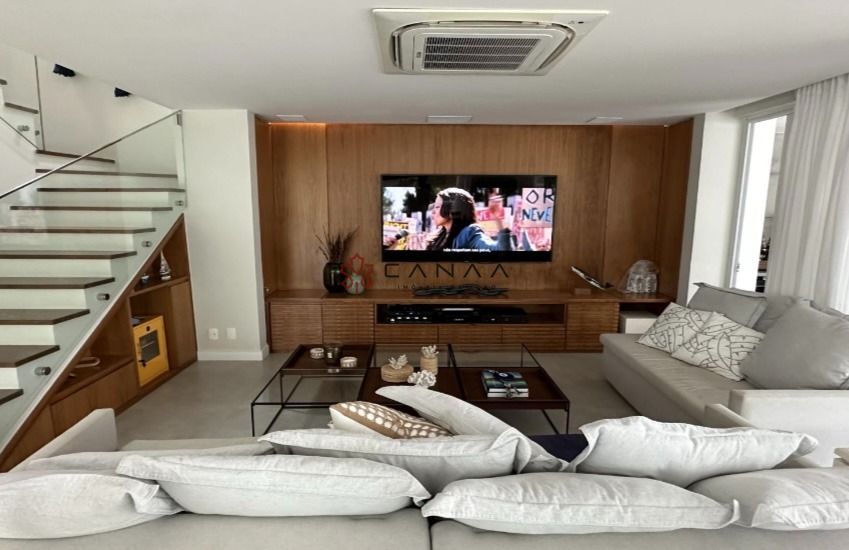 Casa de Condomínio à venda e temporada com 8 quartos, 400m² - Foto 5