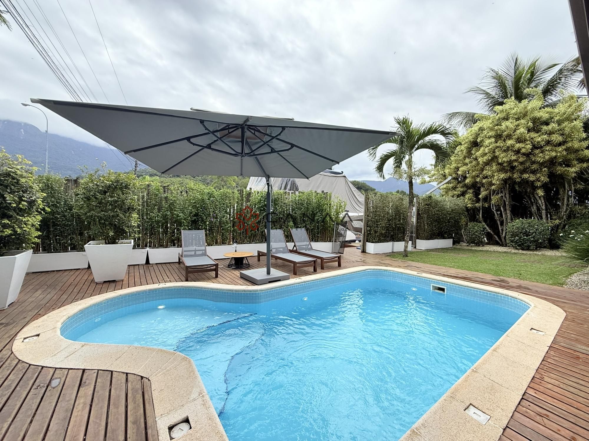 Casa de Condomínio à venda com 5 quartos, 483m² - Foto 10