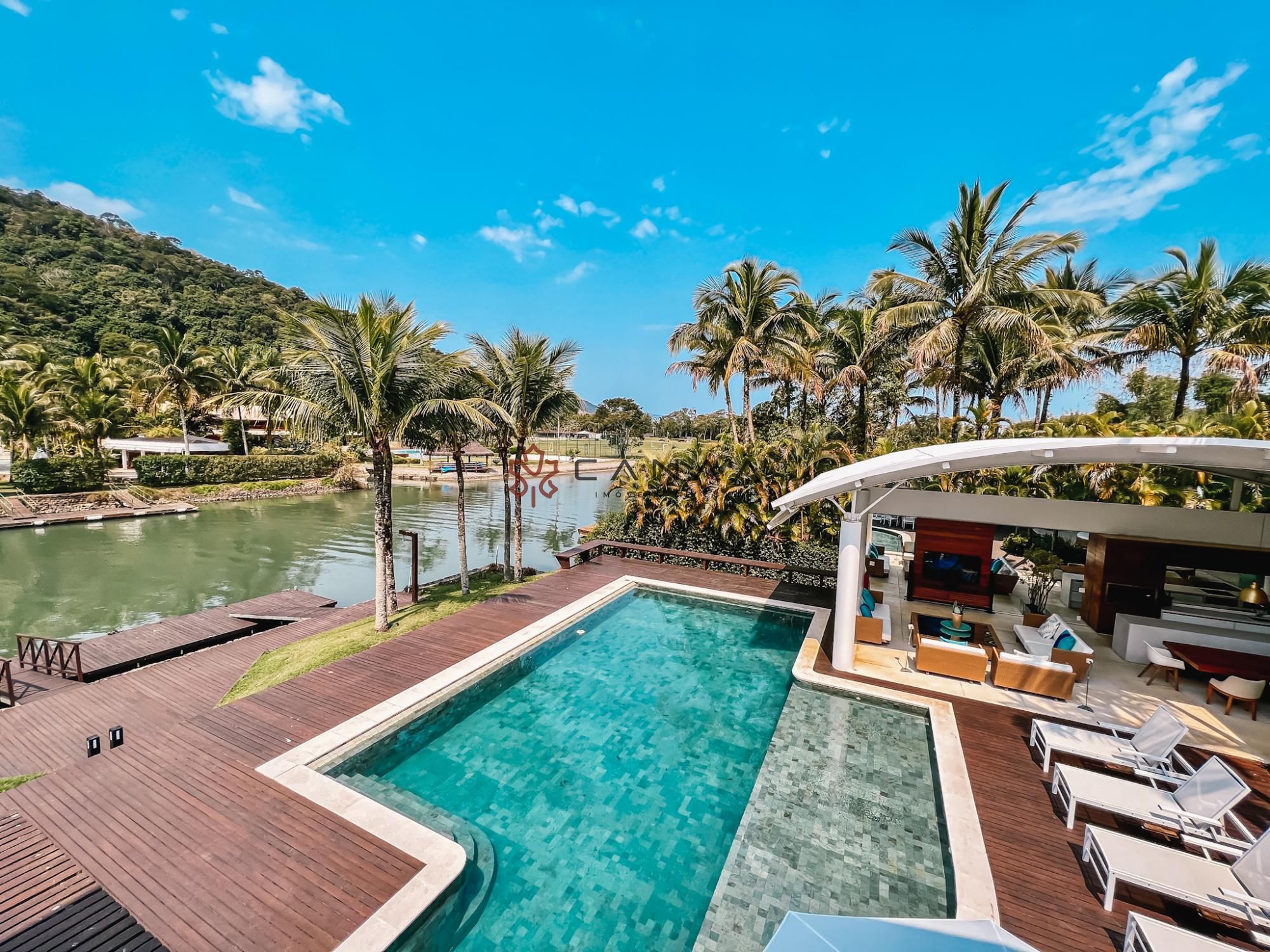 Casa de Condomínio à venda e temporada com 7 quartos, 1200m² - Foto 2