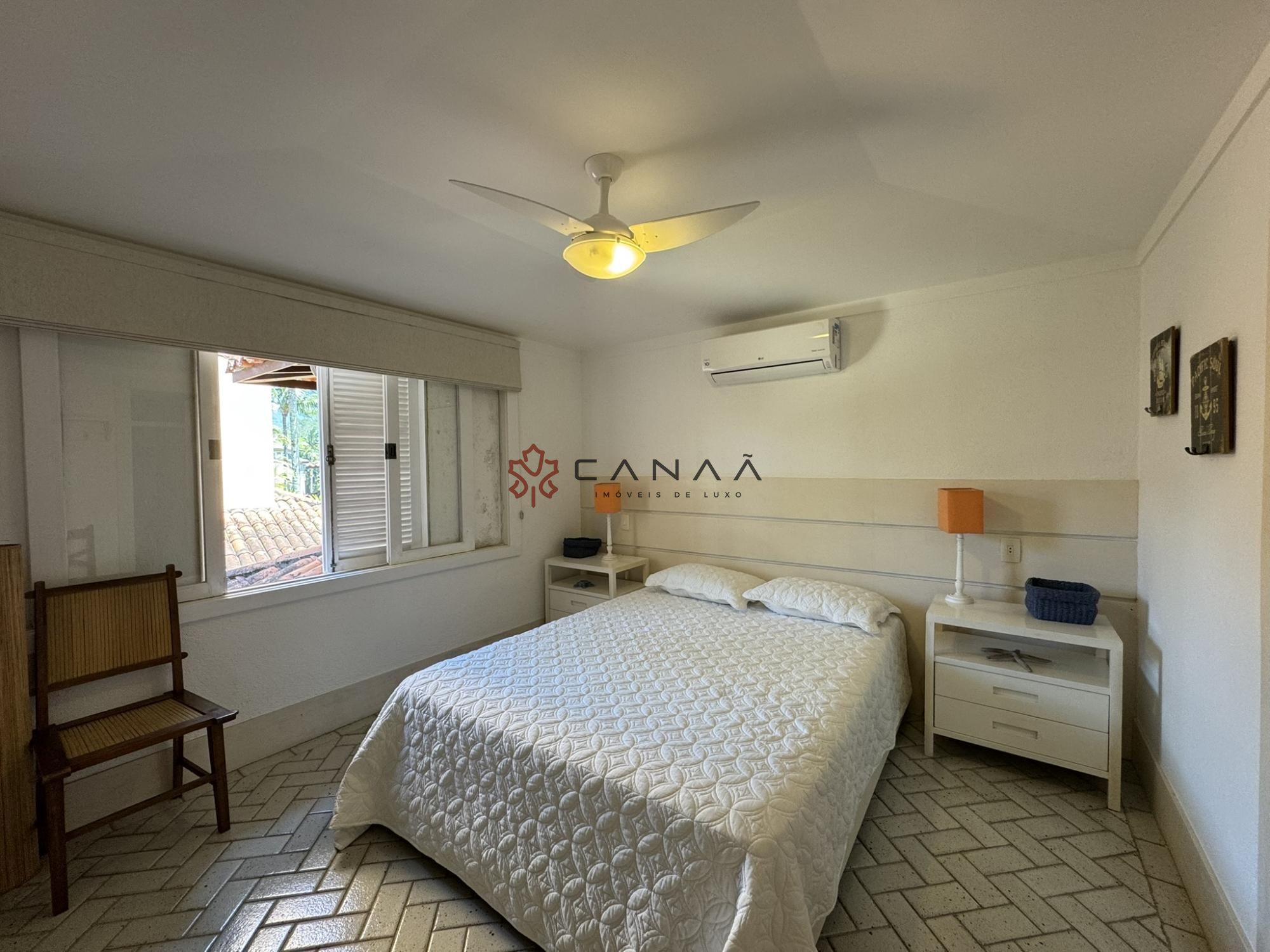 Casa de Condomínio à venda com 4 quartos, 300m² - Foto 28