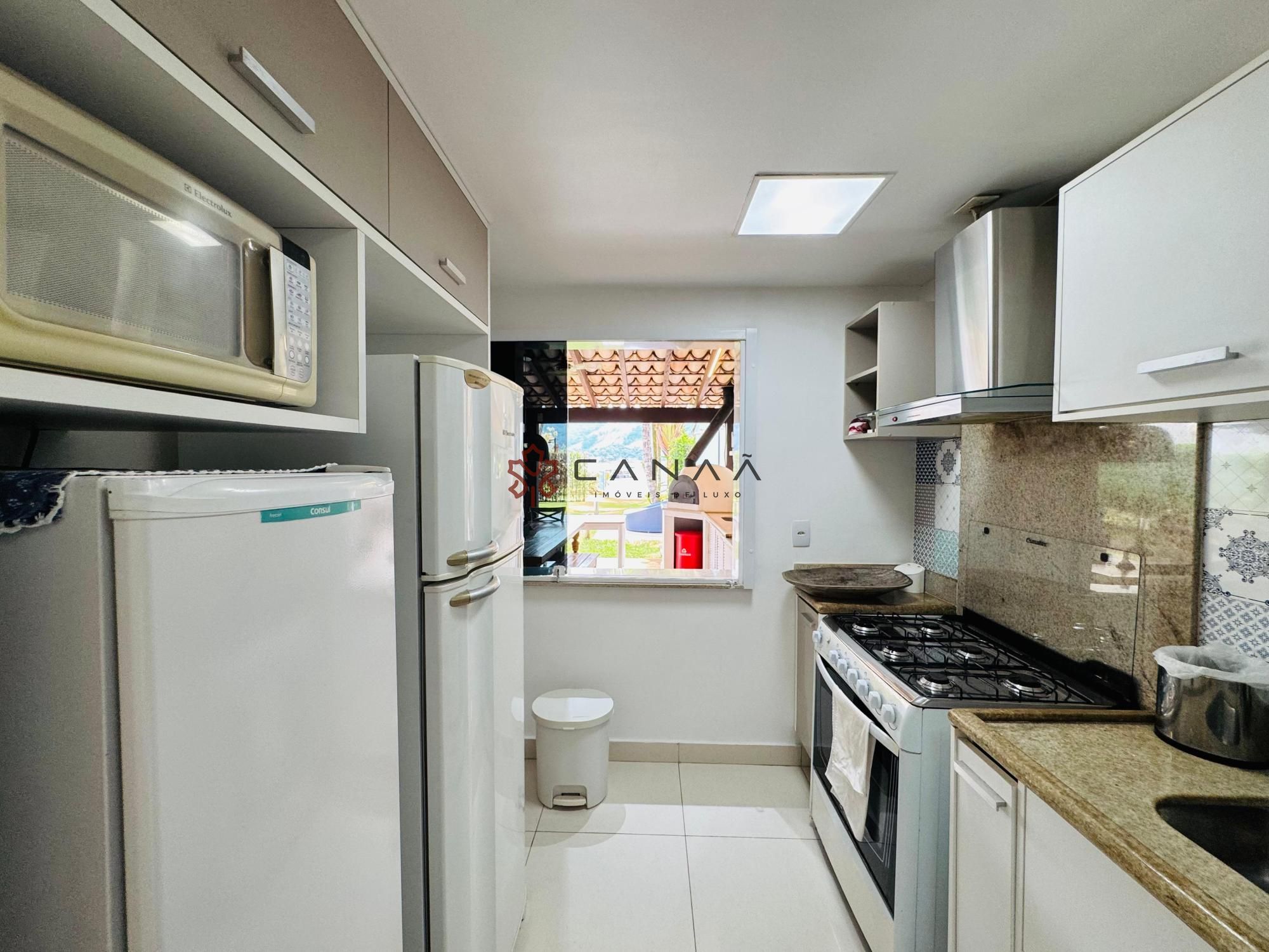Casa de Condomínio à venda com 4 quartos, 250m² - Foto 15