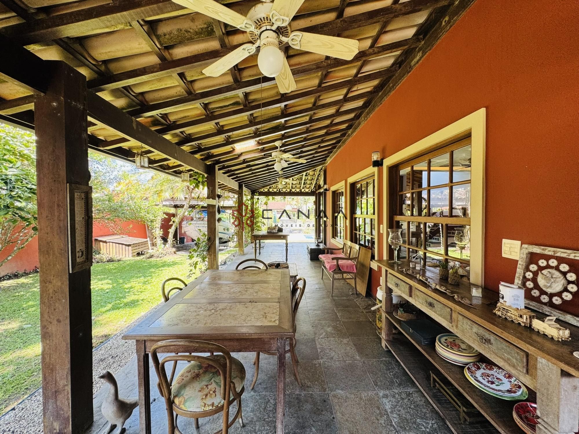 Casa de Condomínio à venda e temporada com 4 quartos, 266m² - Foto 15