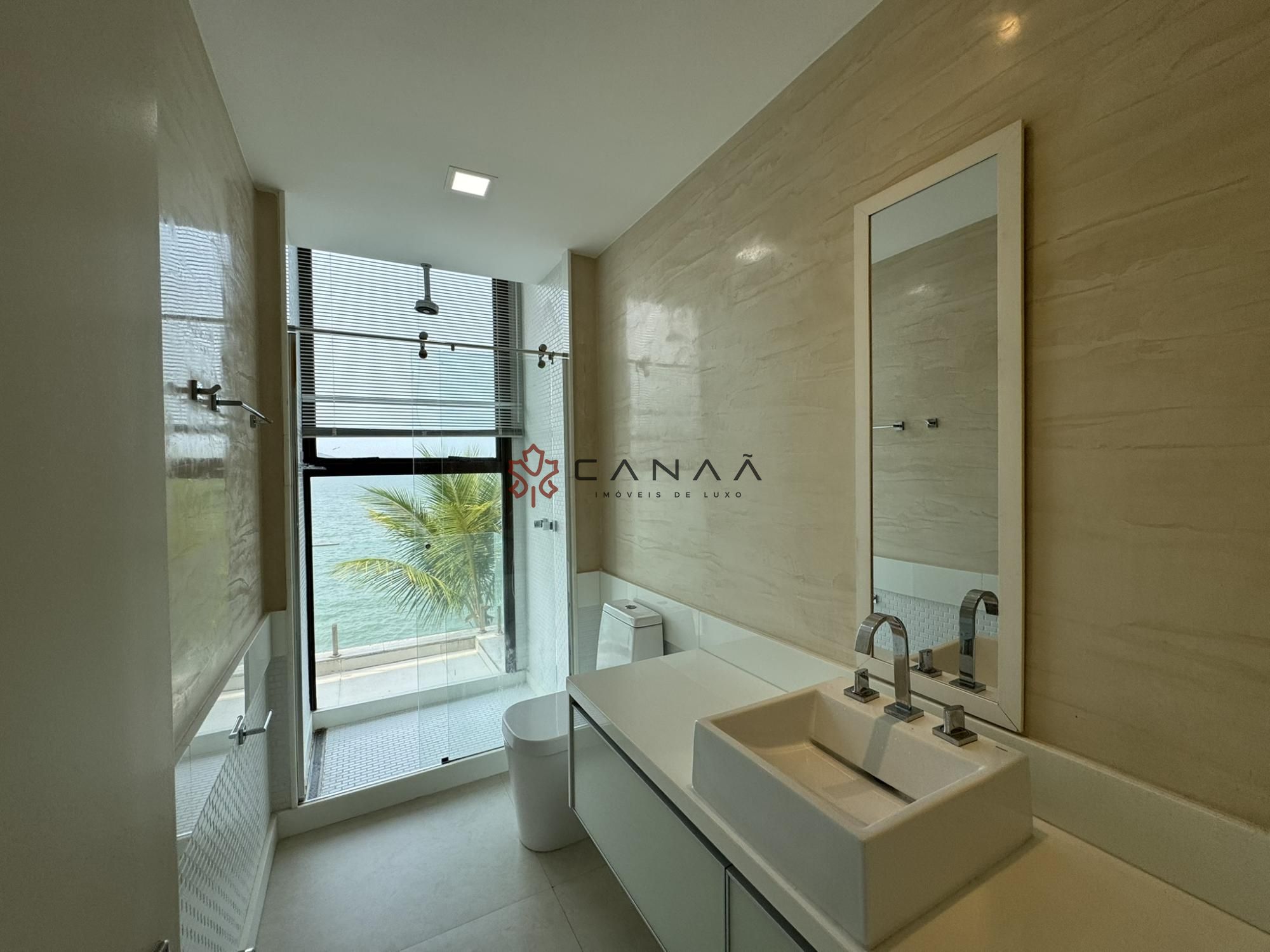 Casa de Condomínio à venda e temporada com 6 quartos, 499m² - Foto 35