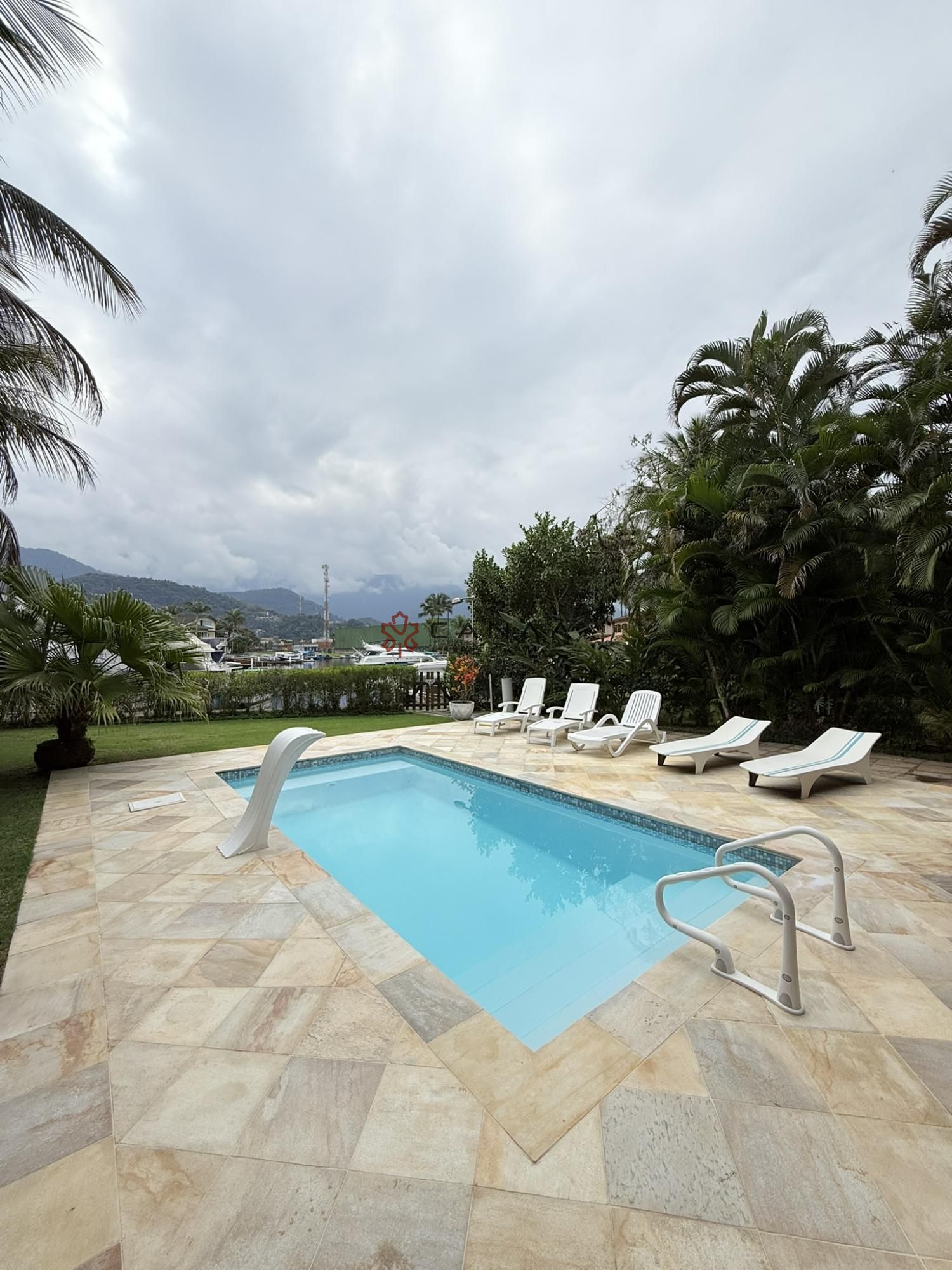 Casa de Condomínio à venda com 6 quartos, 399m² - Foto 7