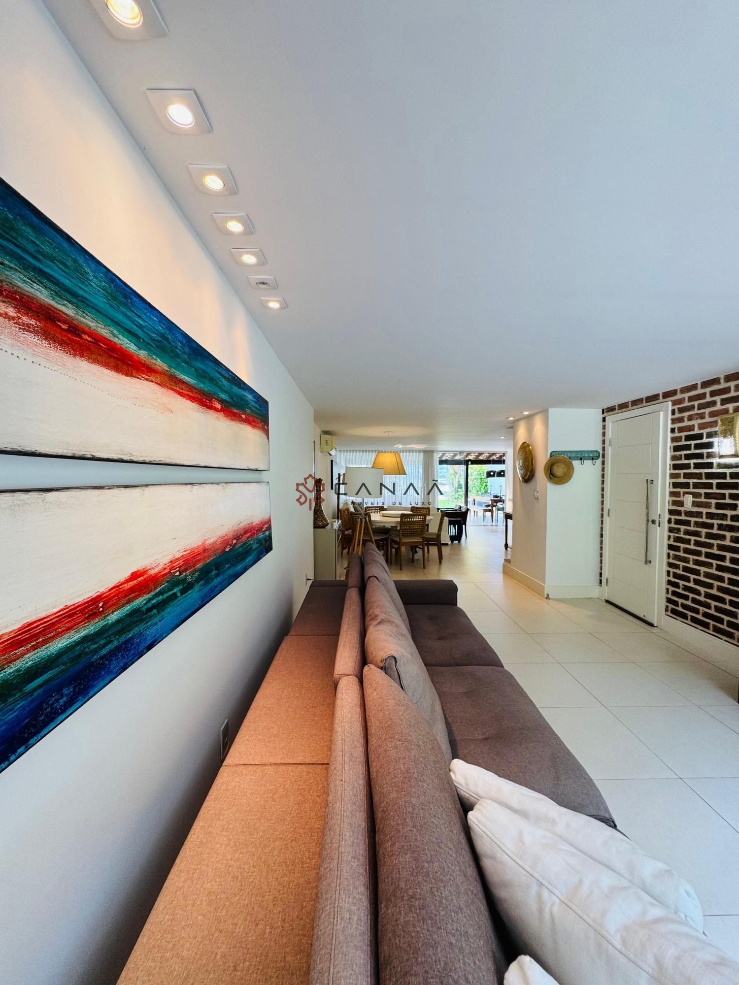 Casa de Condomínio à venda com 4 quartos, 250m² - Foto 13