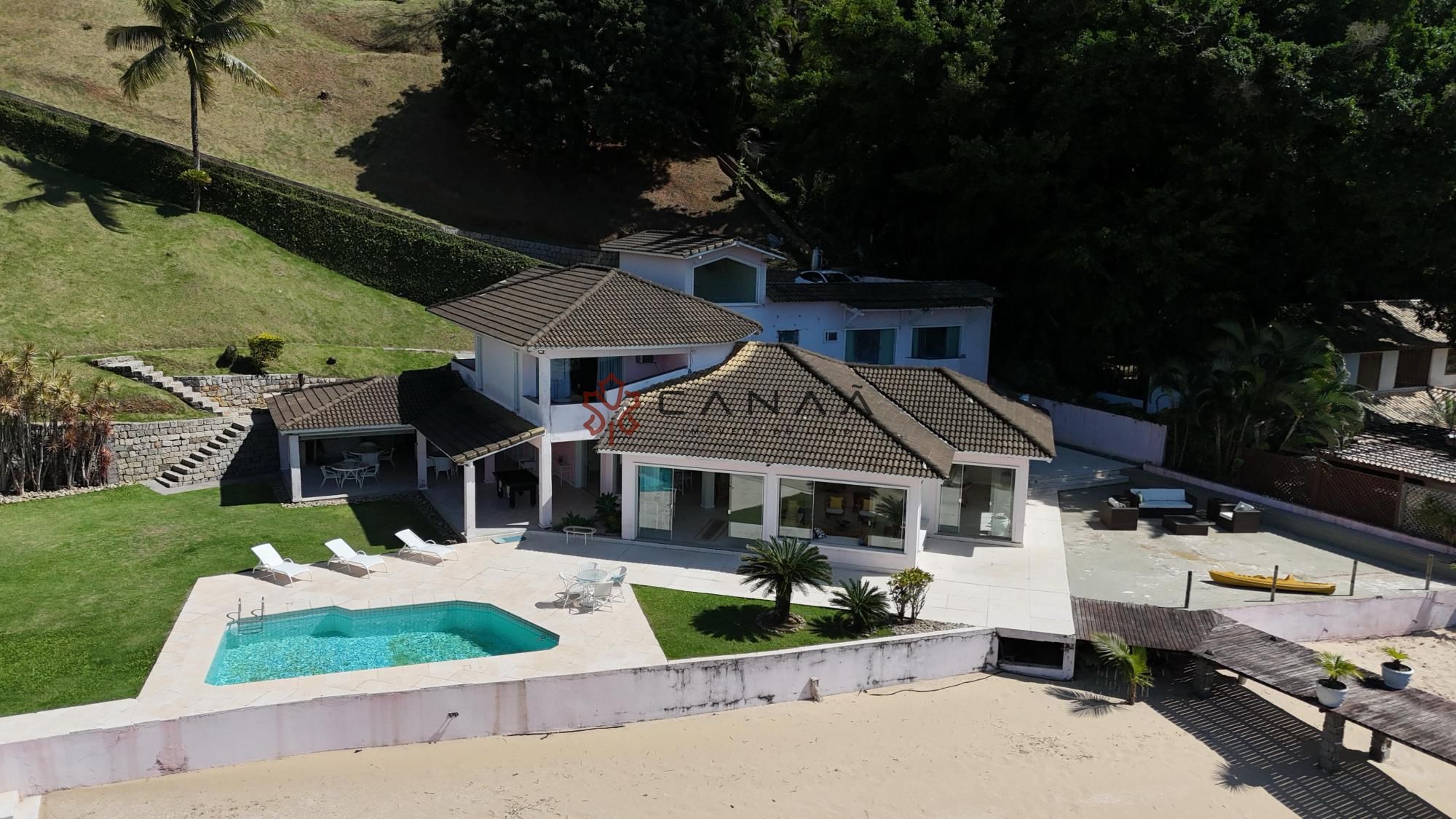 Casa de Condomínio à venda com 8 quartos, 540m² - Foto 2