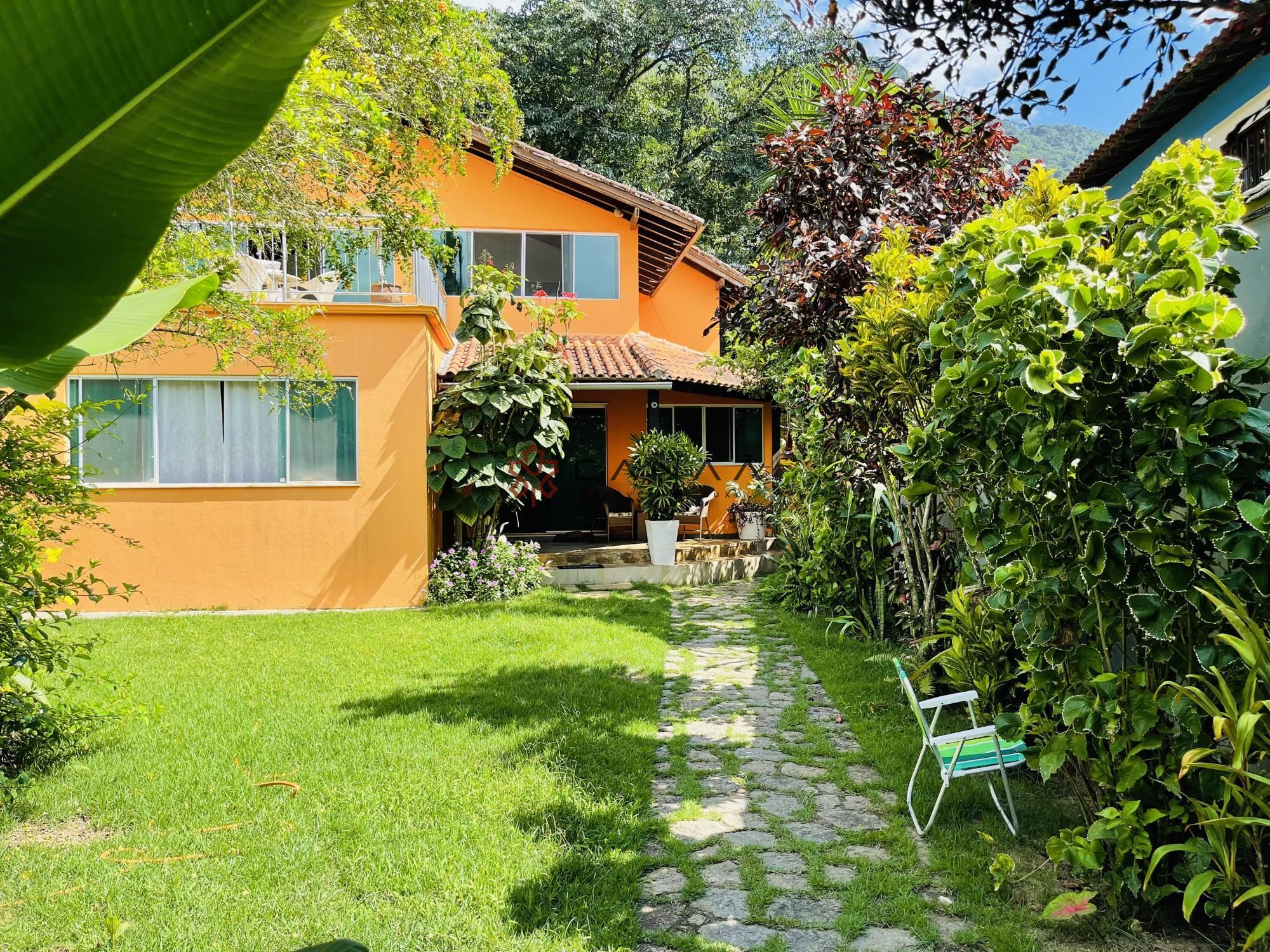 Casa à venda com 5 quartos, 250m² - Foto 9