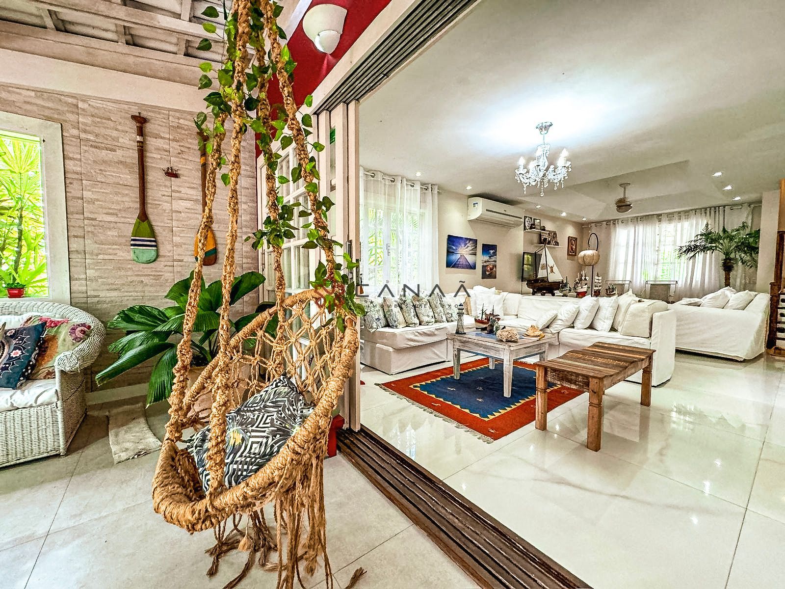 Casa de Condomínio à venda com 4 quartos, 250m² - Foto 4