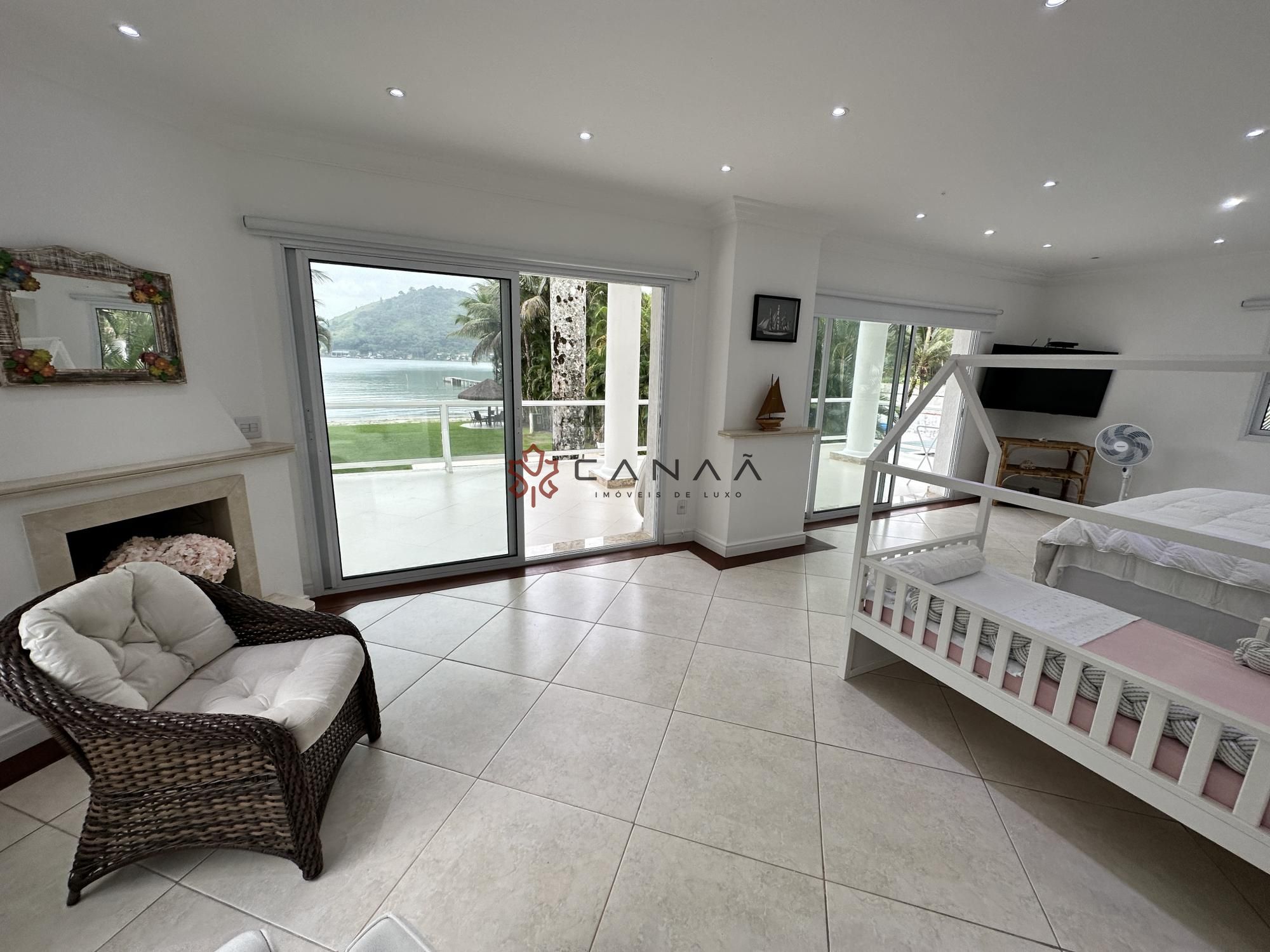 Casa à venda com 5 quartos, 600m² - Foto 37