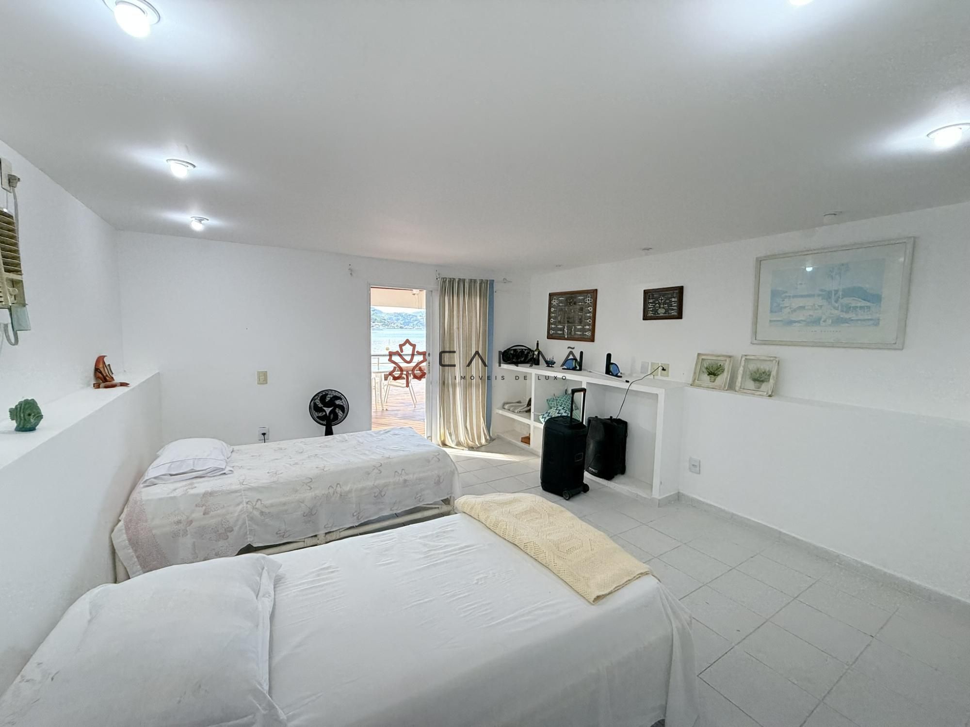 Casa de Condomínio à venda com 8 quartos, 500m² - Foto 30