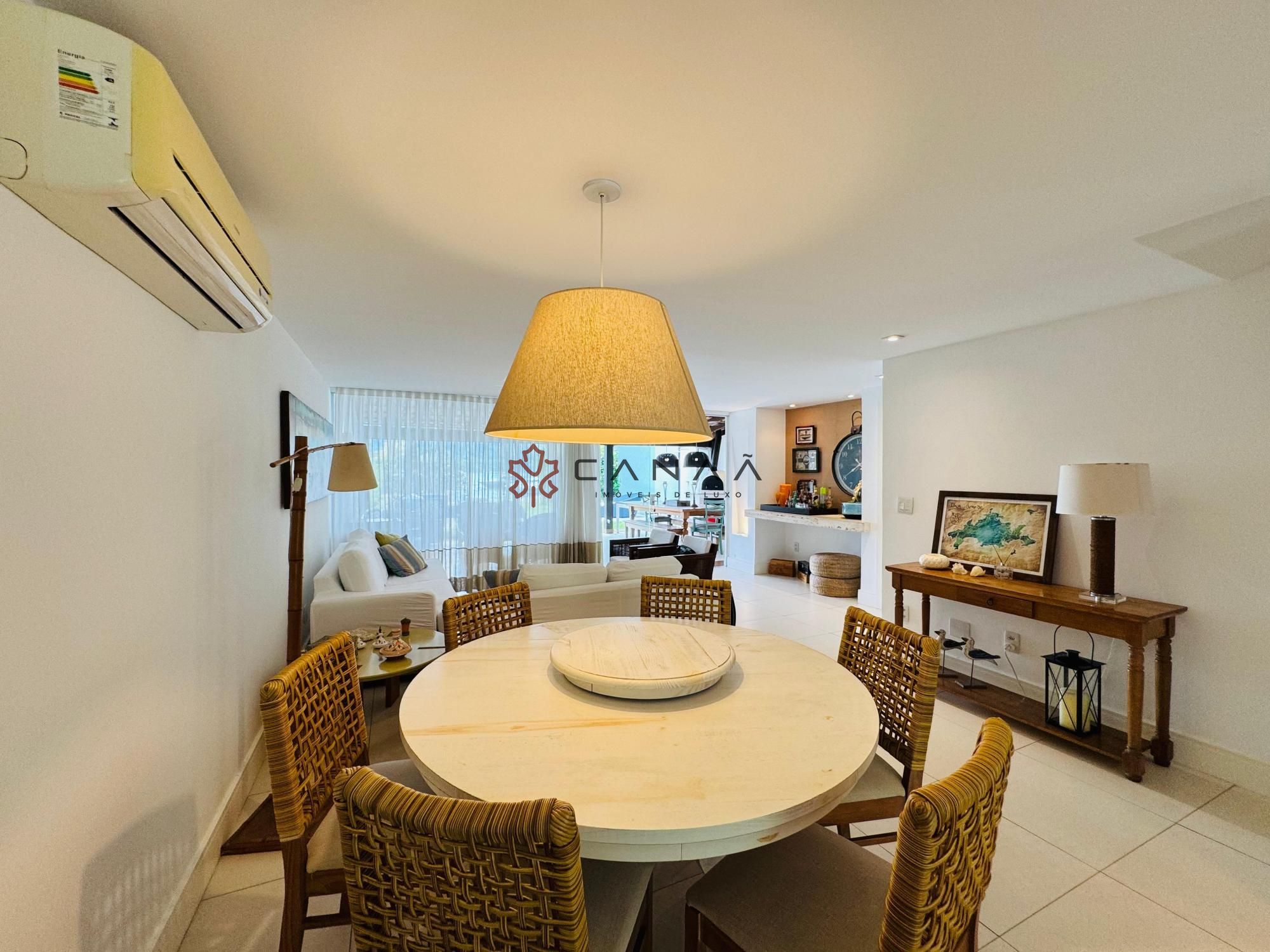 Casa de Condomínio à venda com 4 quartos, 250m² - Foto 8